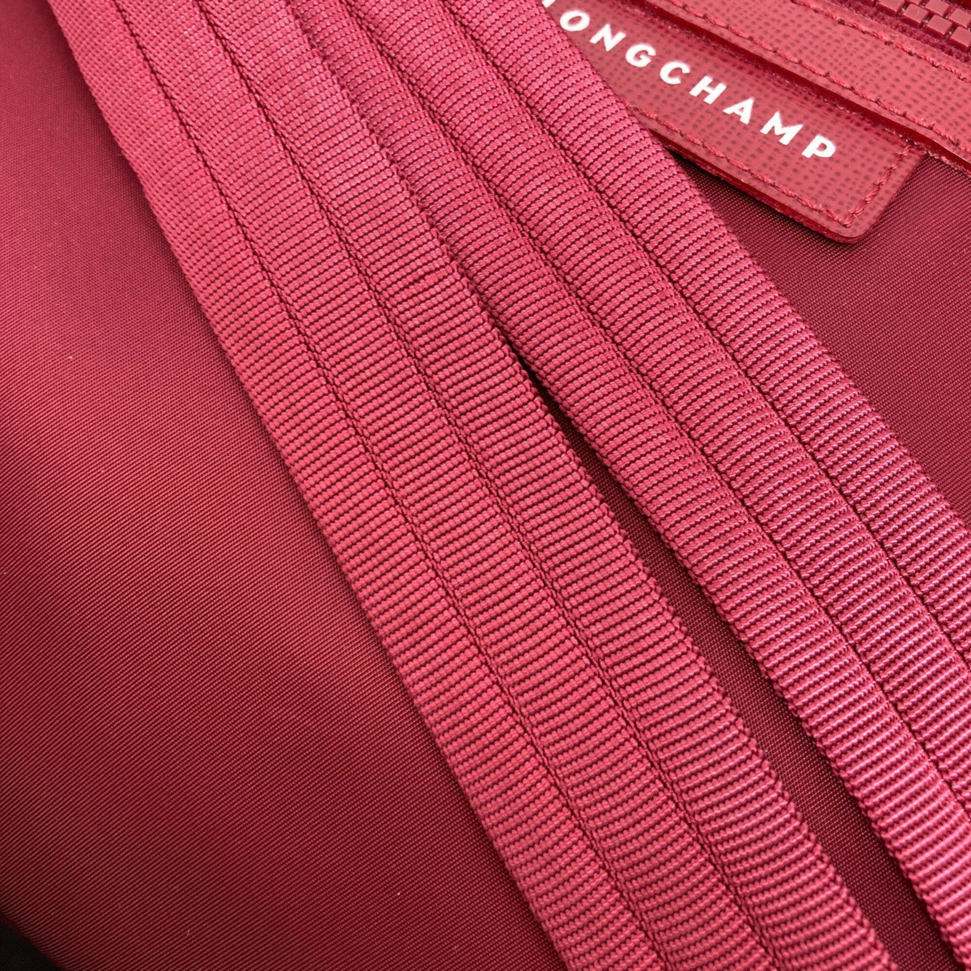 Longchamp Bordeaux Nylon Shoulder Bag (Pre-Owned)