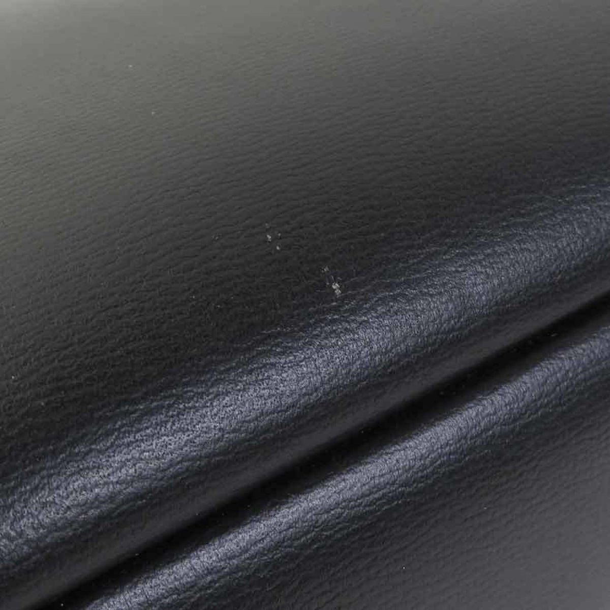 Bally Black Leather Handbag Shoulder Bag (Pre-Owned)