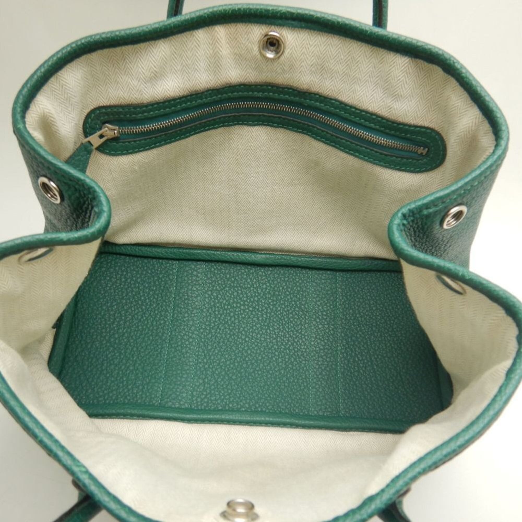 Hermes Garden Green Negonda Leather Handbag (Pre-Owned)