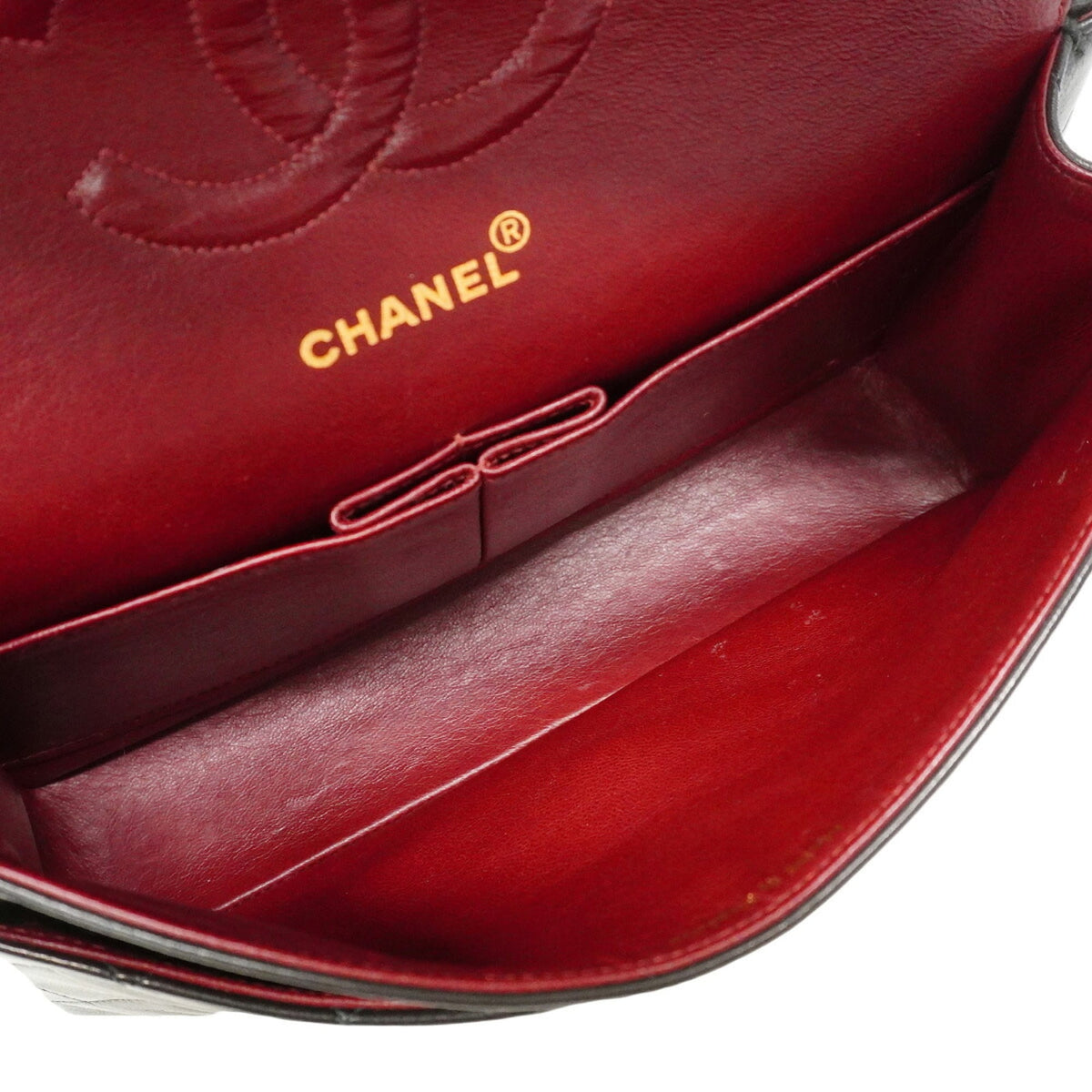 Chanel Black Leather Shoulder Bag (Pre-Owned)
