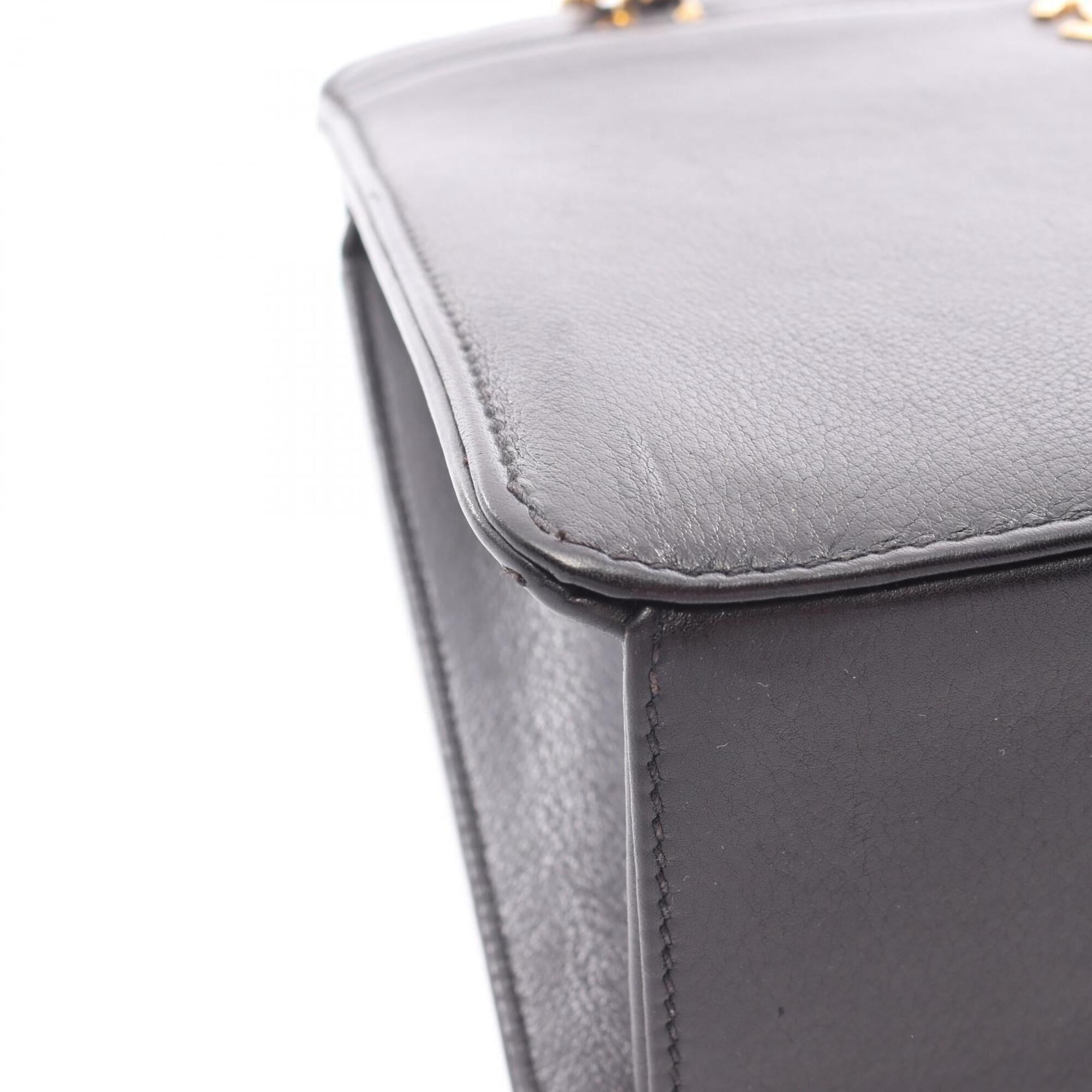 Chanel Black Leather Handbag (Pre-Owned)