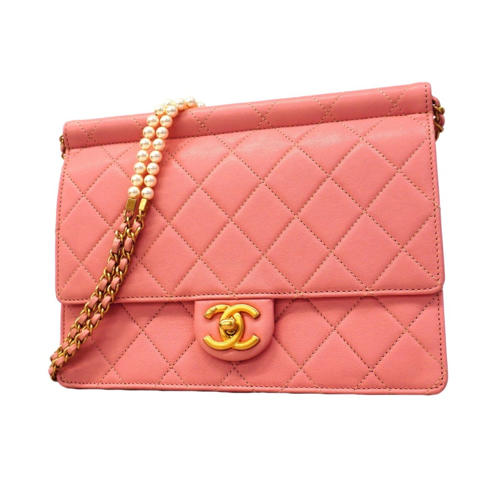 Chanel Pink Leather Shoulder Bag (Pre-Owned)