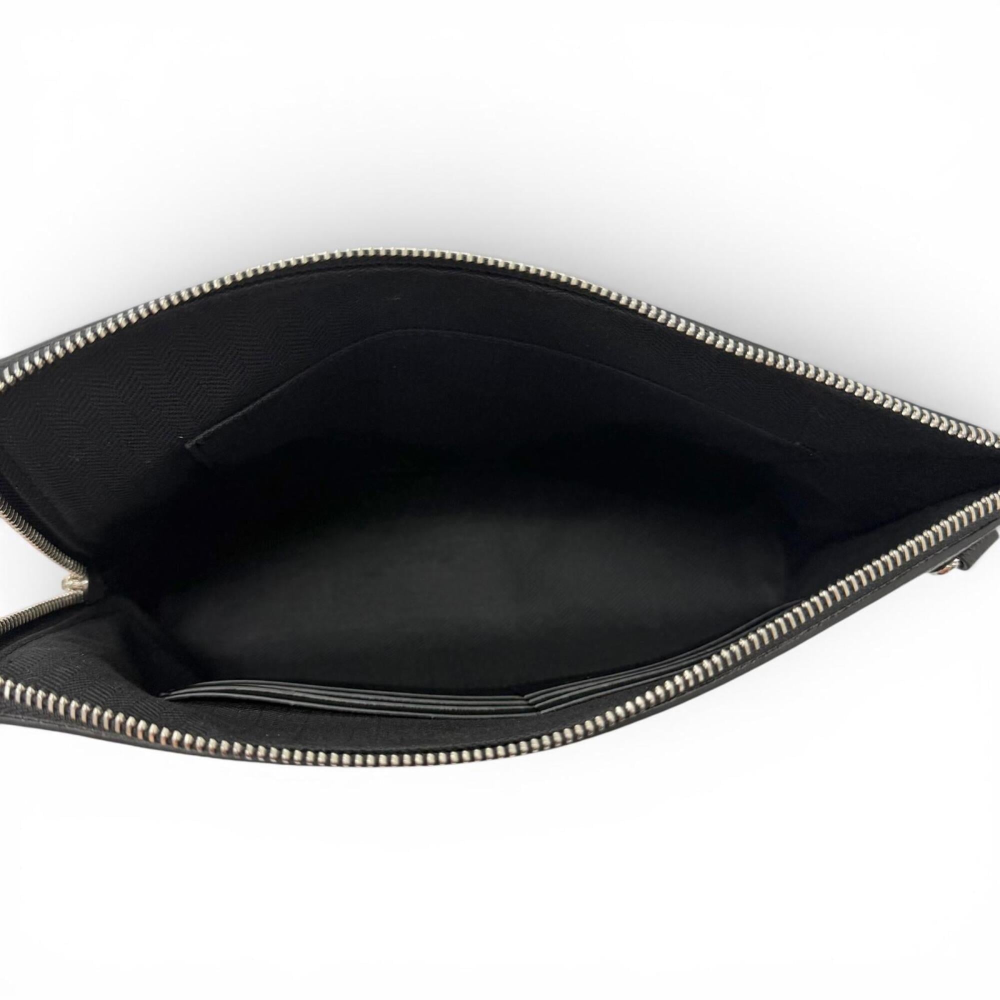 Loewe Black Leather Clutch Bag (Pre-Owned)