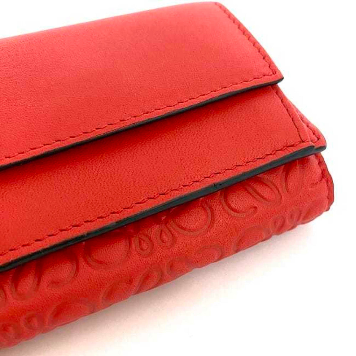 Loewe Red Color Leather Wallet (Tri-Fold) (Pre-Owned)