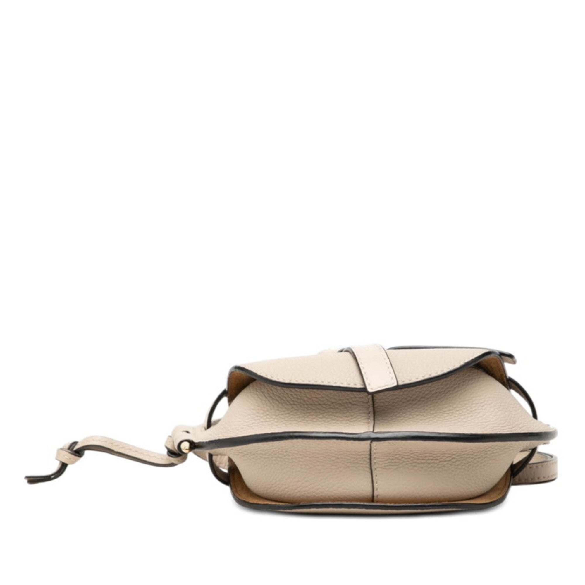 Loewe Beige Leather Shoulder Bag (Pre-Owned)