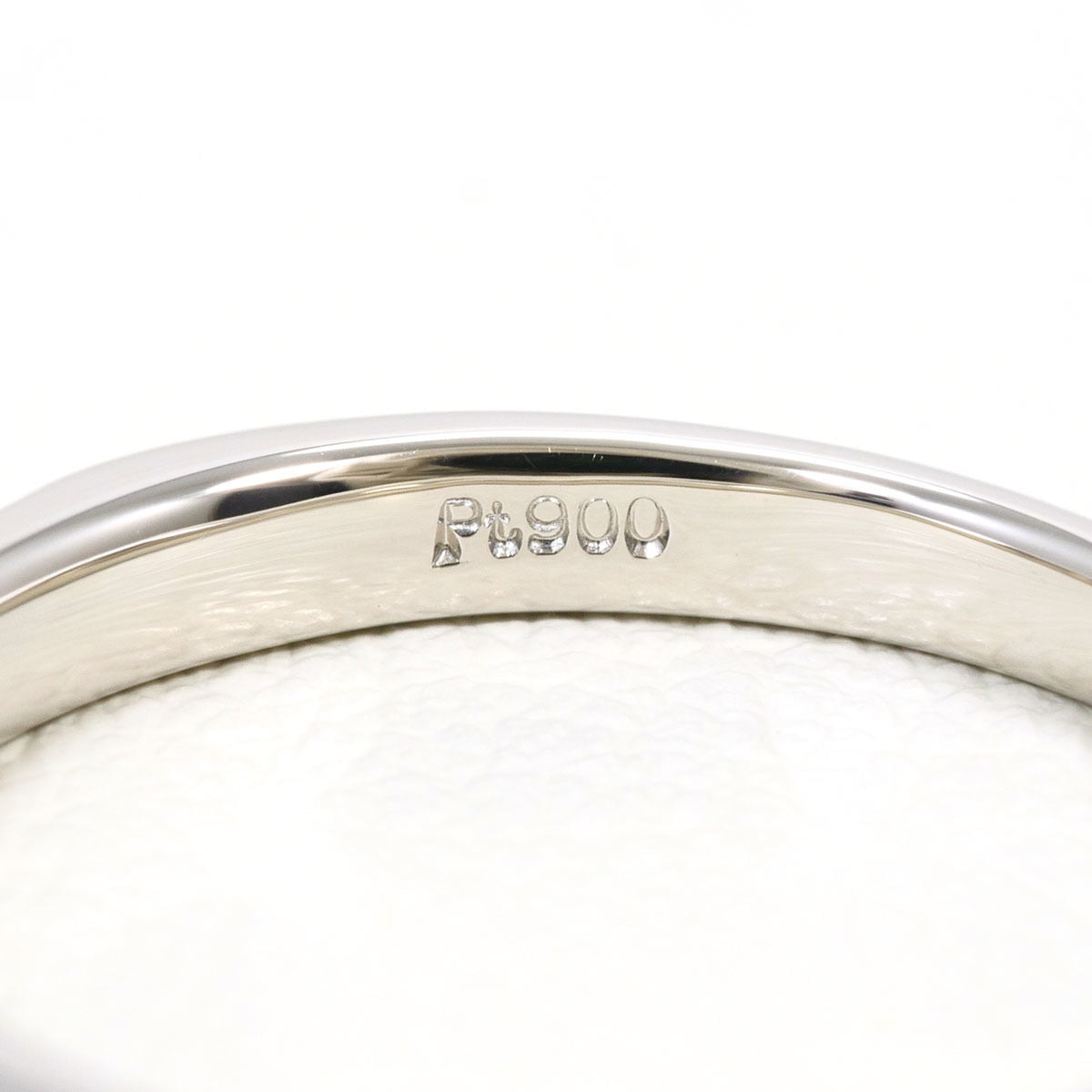 Unbranded Platinum Platinum 900 Band Ring (Pre-Owned)