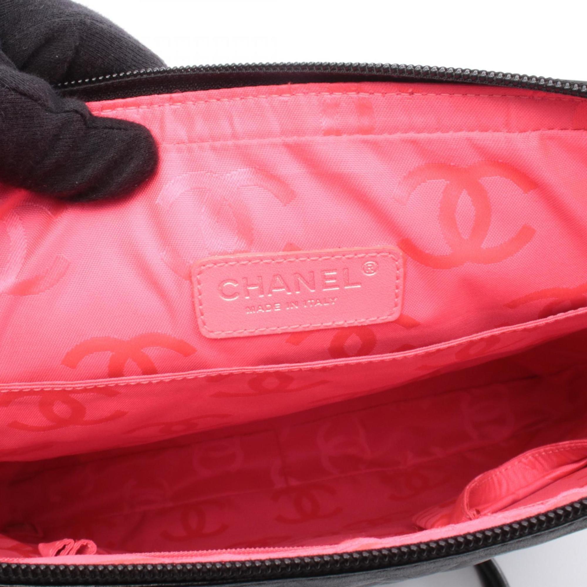 Chanel Black White Leather Handbag Shoulder Bag (Pre-Owned)