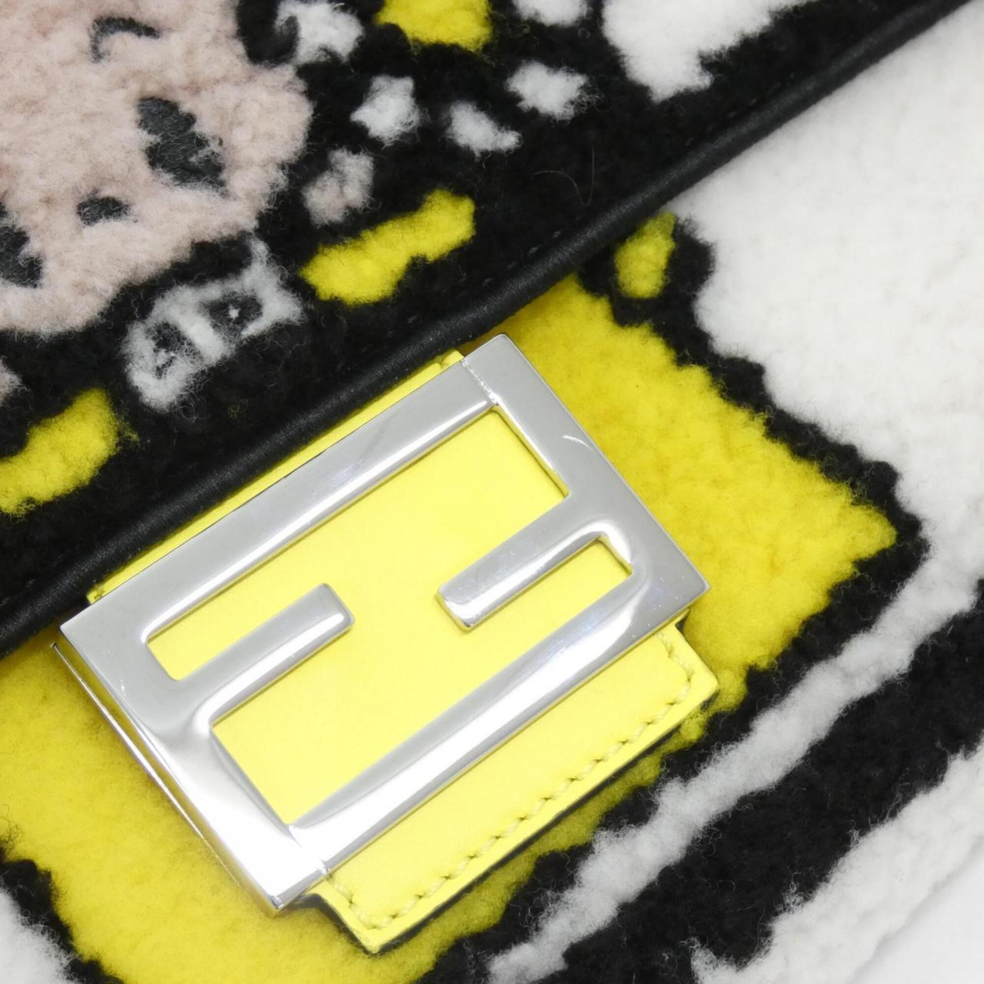 Fendi Baguette Silver Fur Handbag (Pre-Owned)
