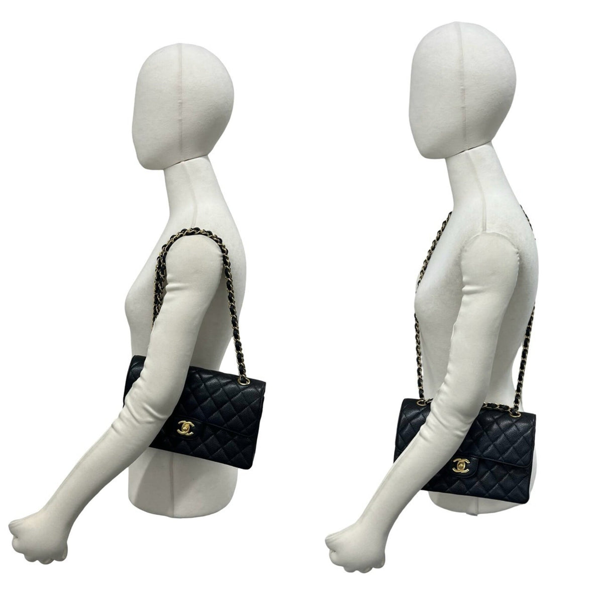 Chanel Black Grained Calfskin Shoulder Bag (Pre-Owned)