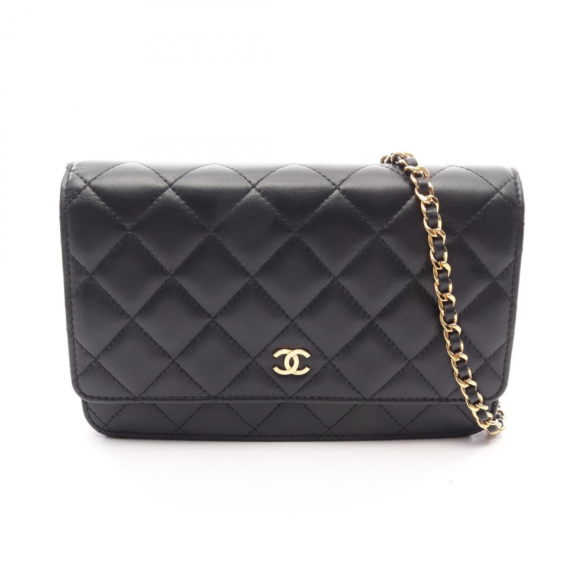 Chanel Black Leather Handbag Shoulder Bag (Pre-Owned)
