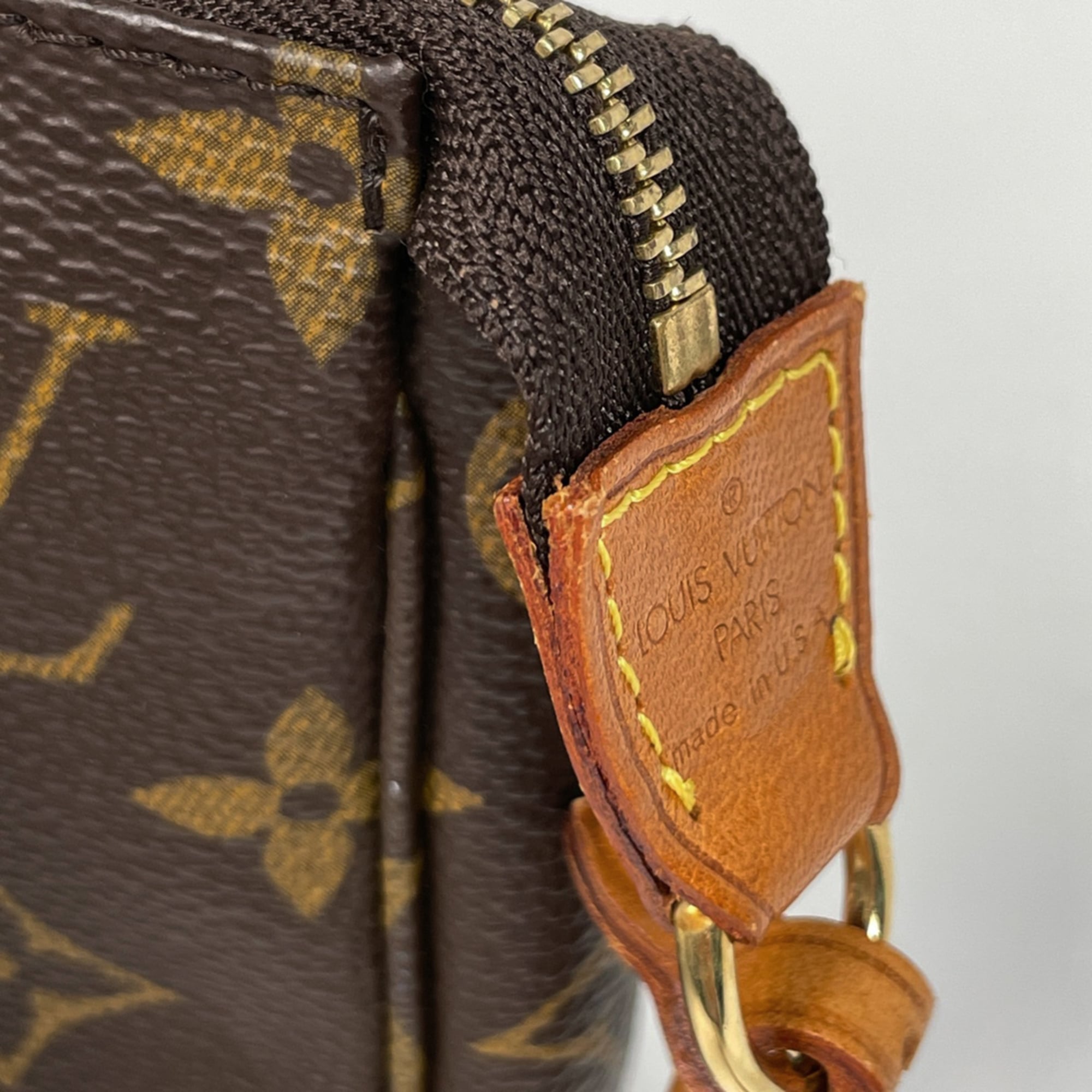Louis Vuitton Monogram Brown Monogram Pochette (Pre-Owned)