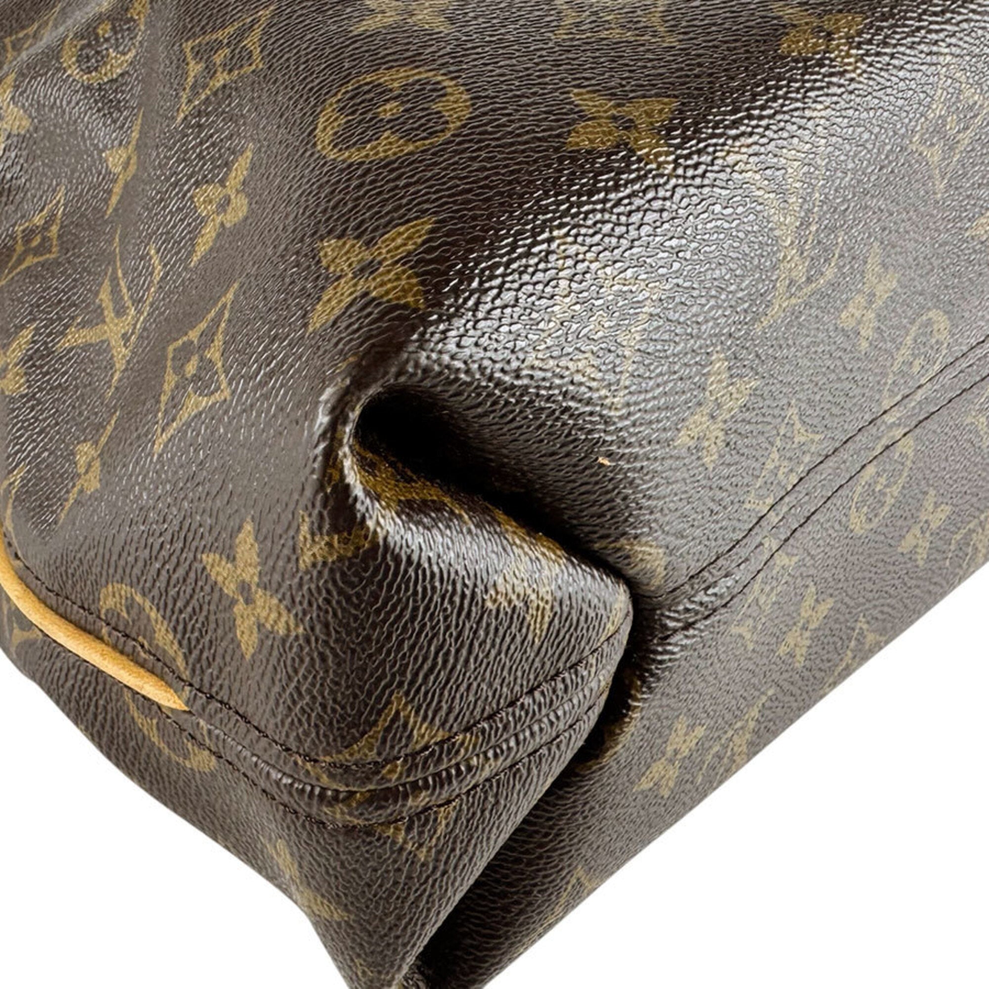 Louis Vuitton Brown Monogram Monogram Shoulder Bag (Pre-Owned)