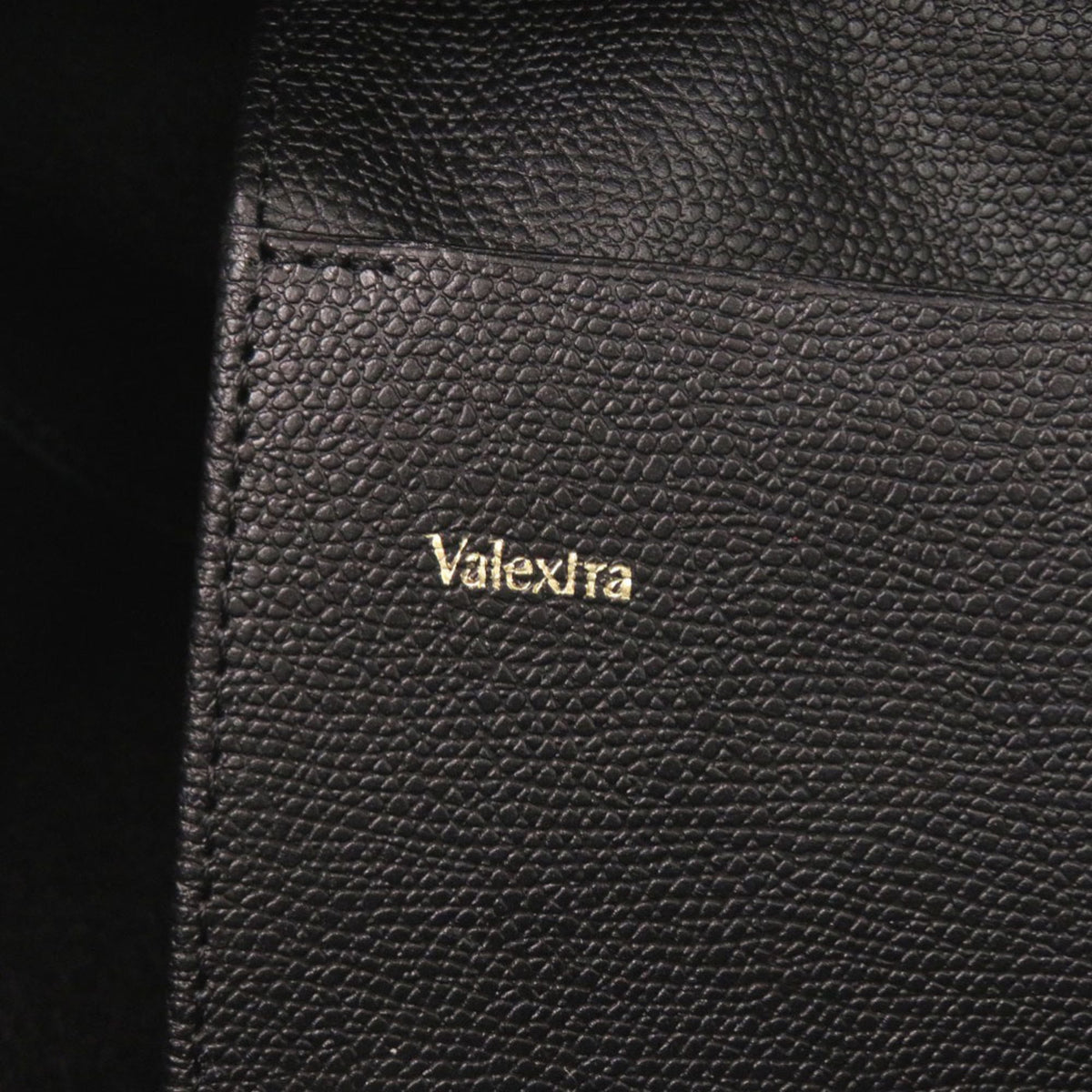 Valextra Black Leather Tote Bag (Pre-Owned)