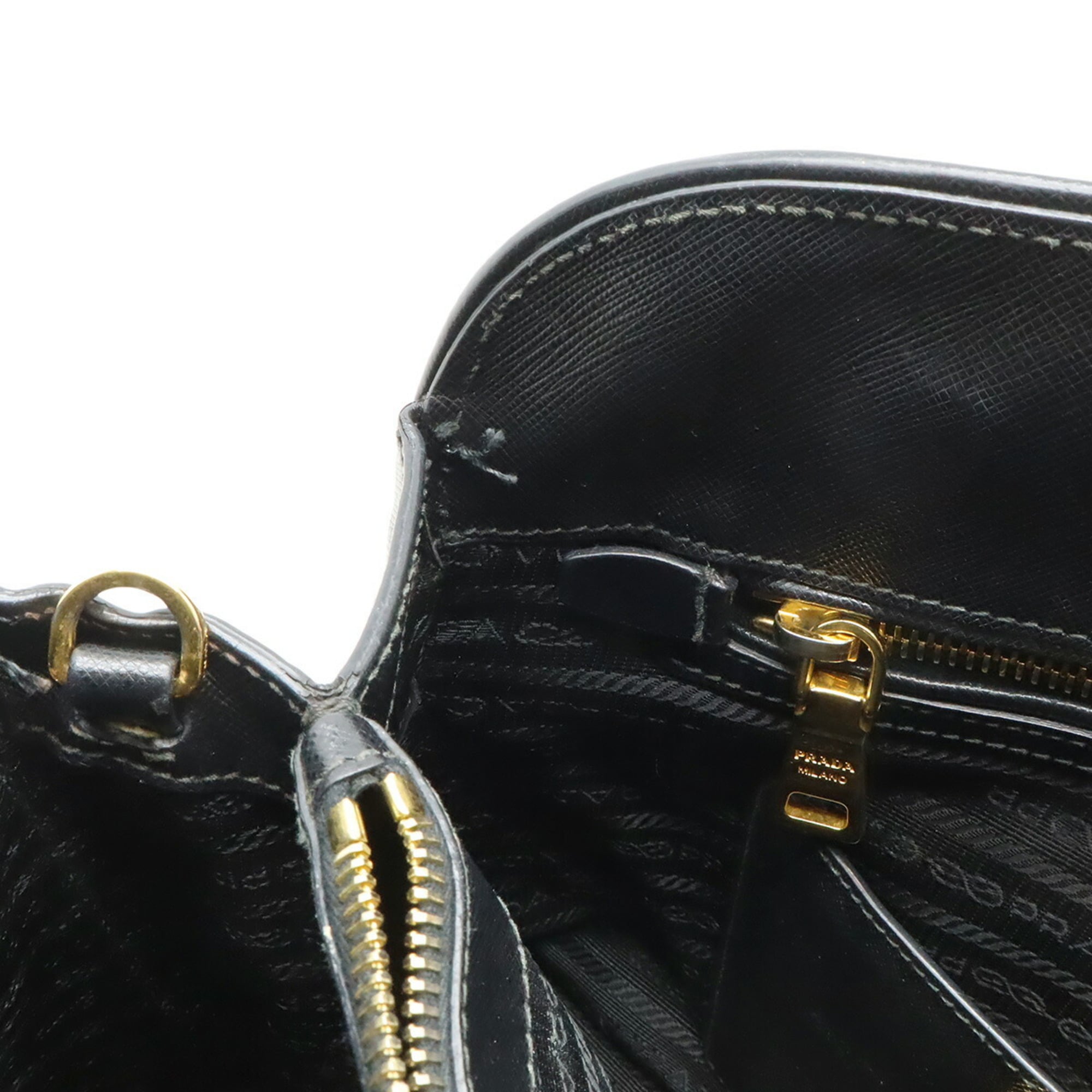 Prada Black Nero Leather Handbag Shoulder Bag (Pre-Owned)
