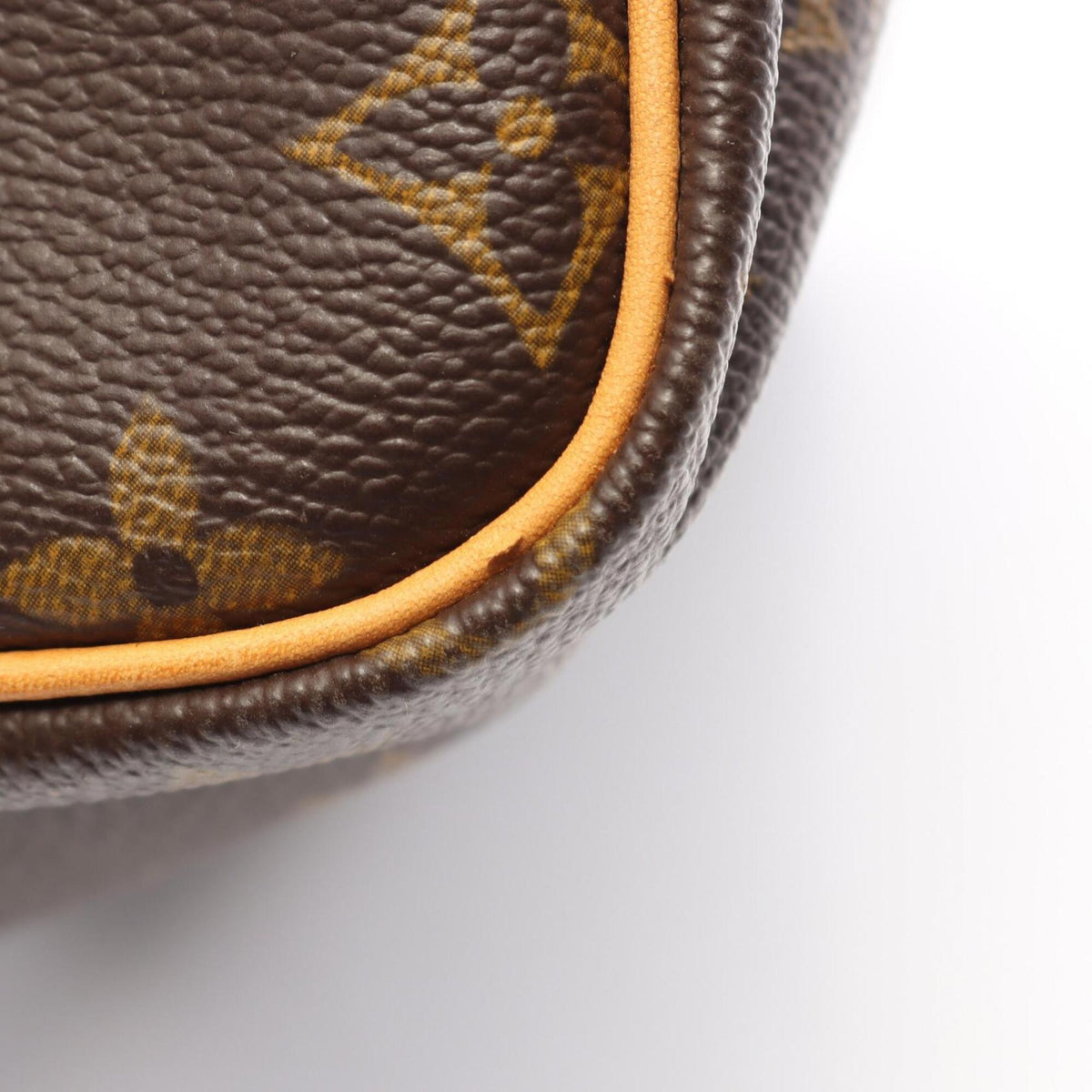 Louis Vuitton Brown Monogram Leather Handbag (Pre-Owned)