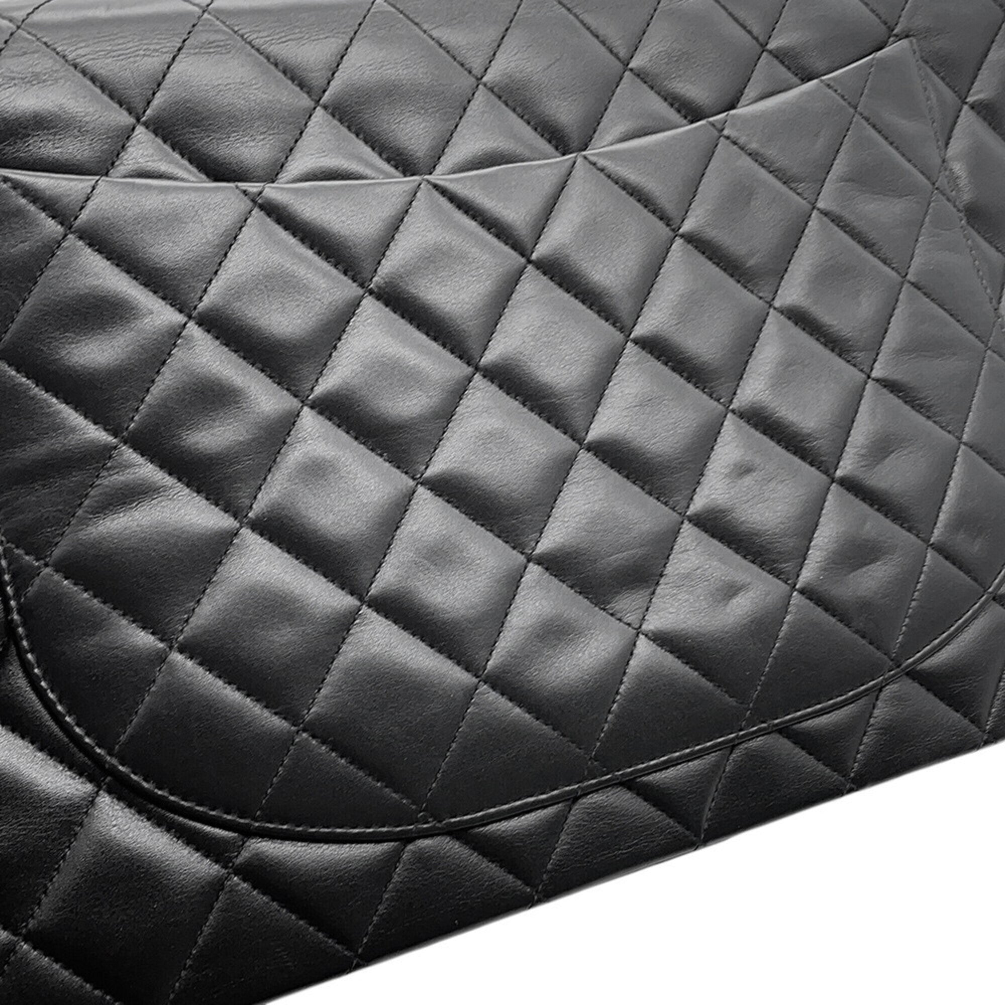 Chanel Black Leather Handbag Shoulder Bag (Pre-Owned)