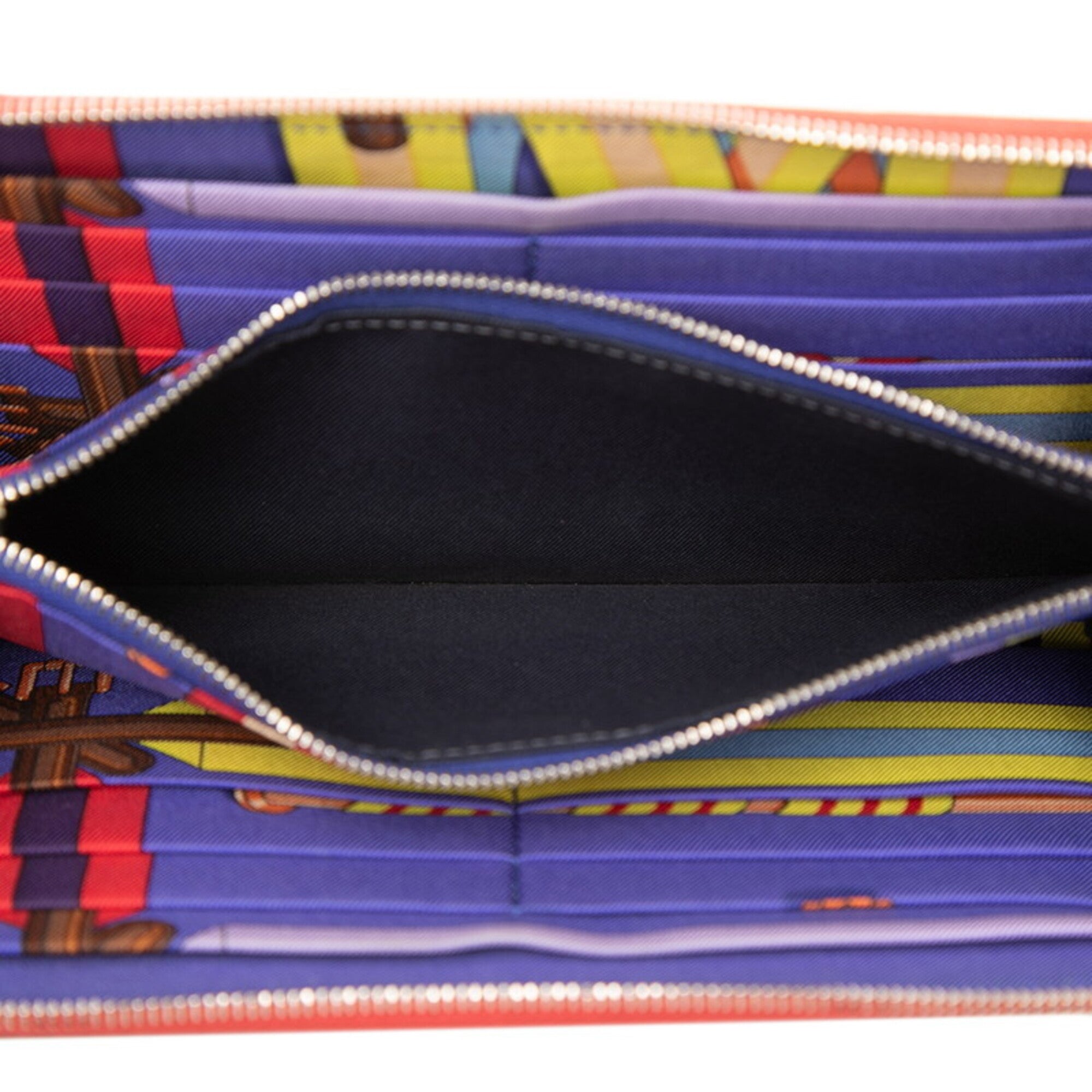 Hermes Silk'in Red Color Epsom Leather Long Wallet (Bi-Fold) (Pre-Owned)