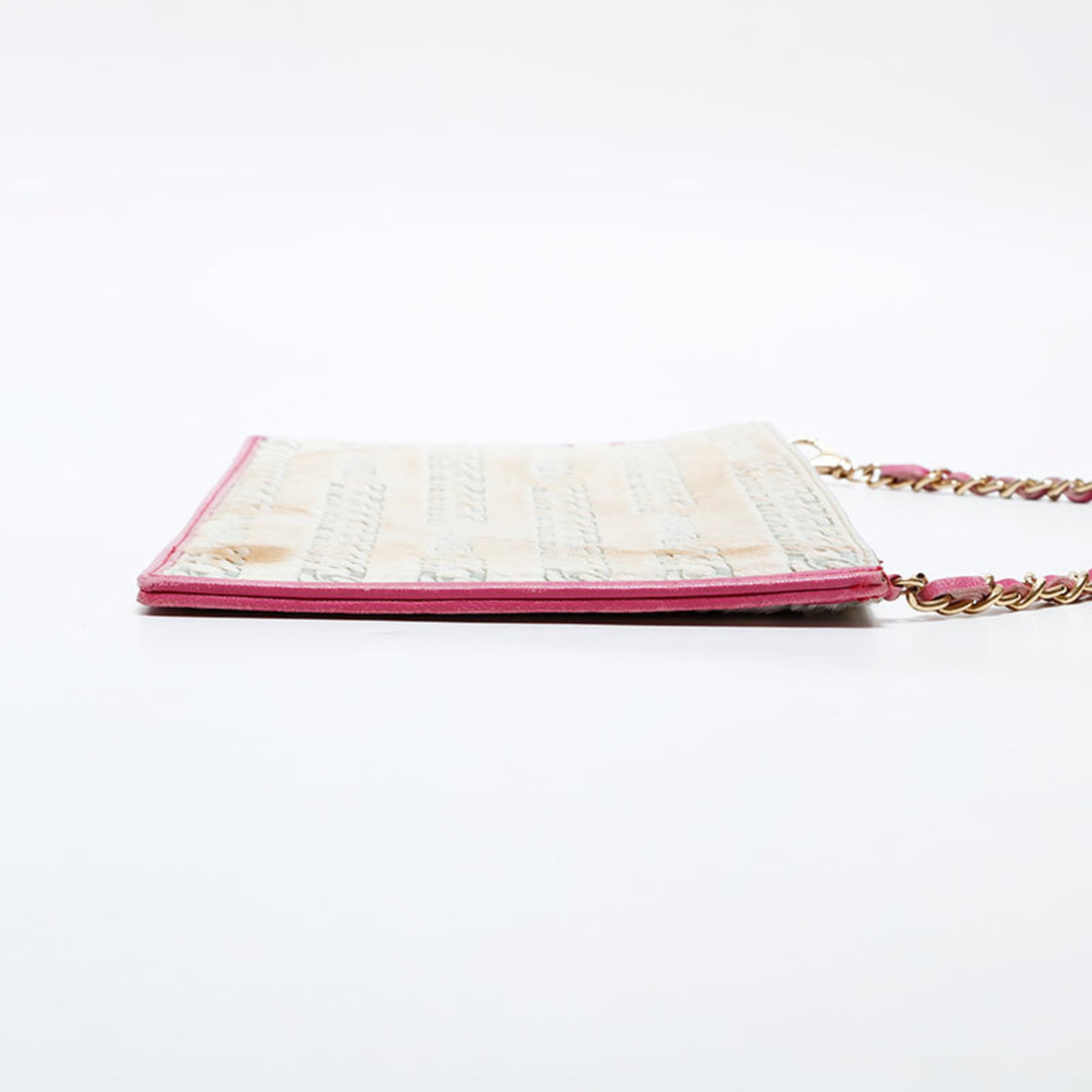 Chanel Beige Leather Shoulder Bag (Pre-Owned)