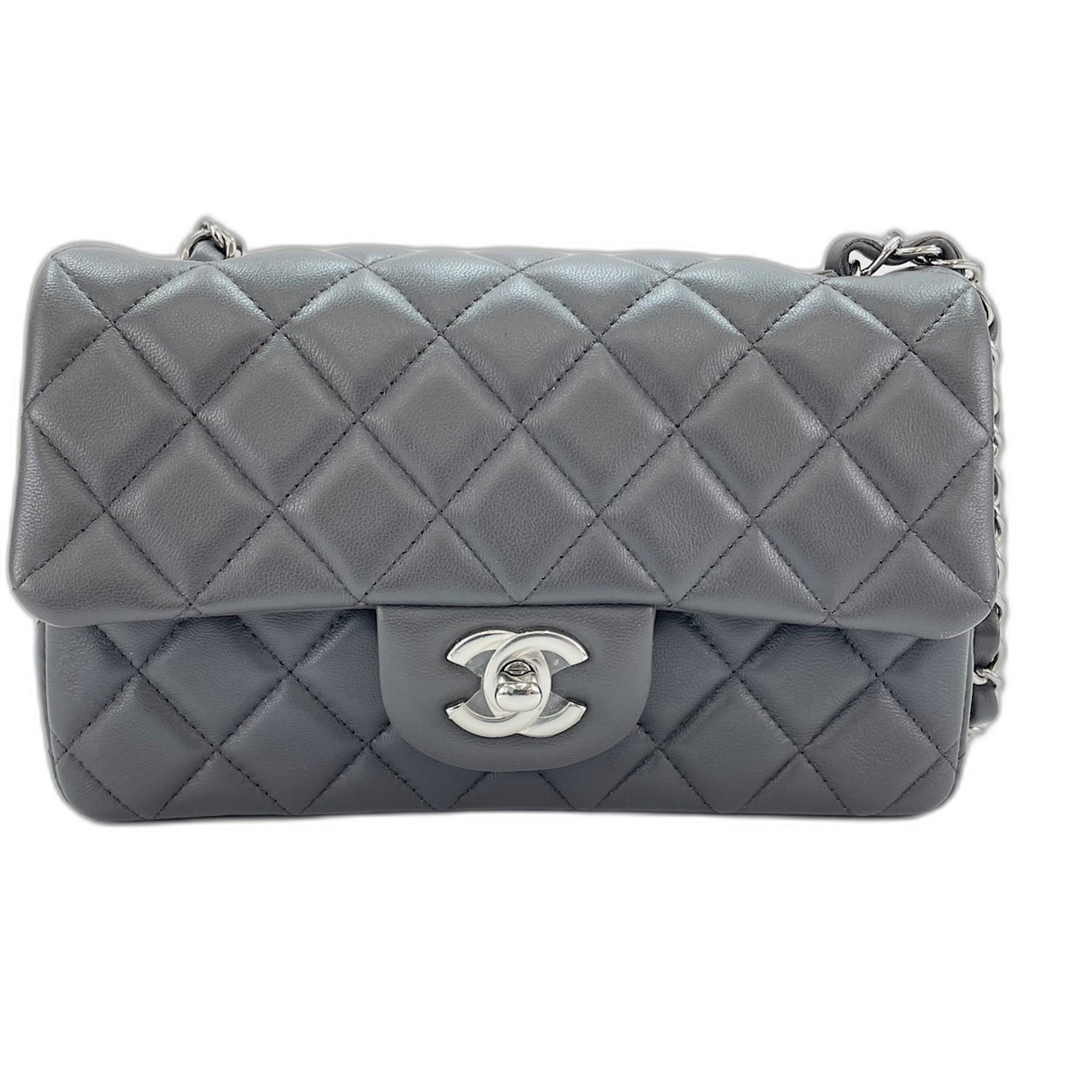 Chanel Gray Leather Shoulder Bag (Pre-Owned)