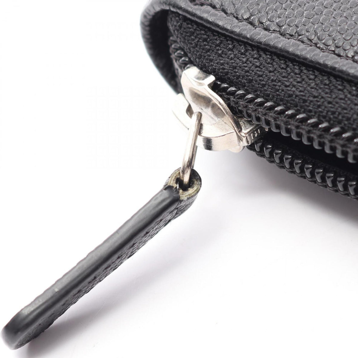 Chanel Black Grained Calfskin Long Wallet (Bi-Fold) (Pre-Owned)