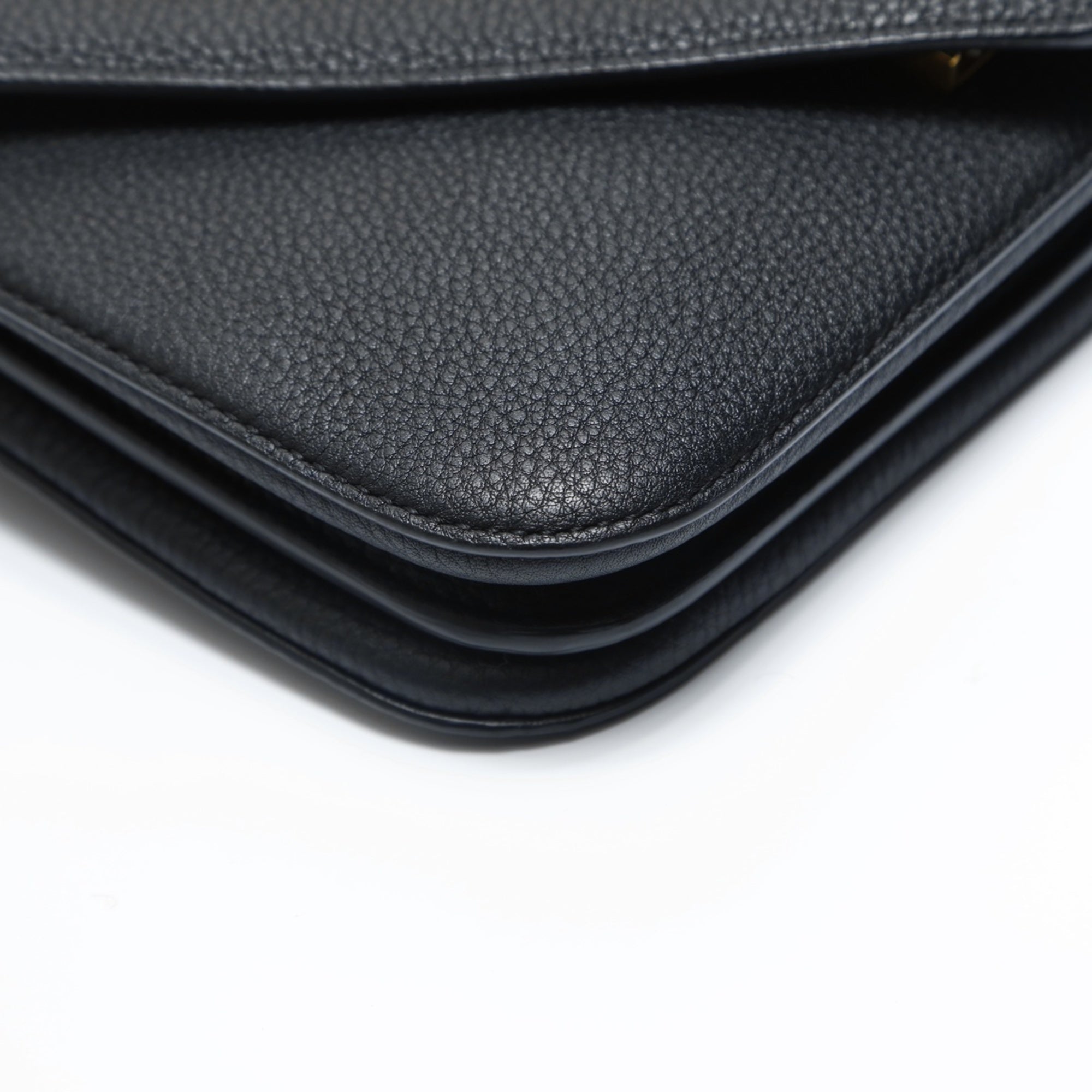 Bottega Veneta Black Leather Shoulder Bag (Pre-Owned)