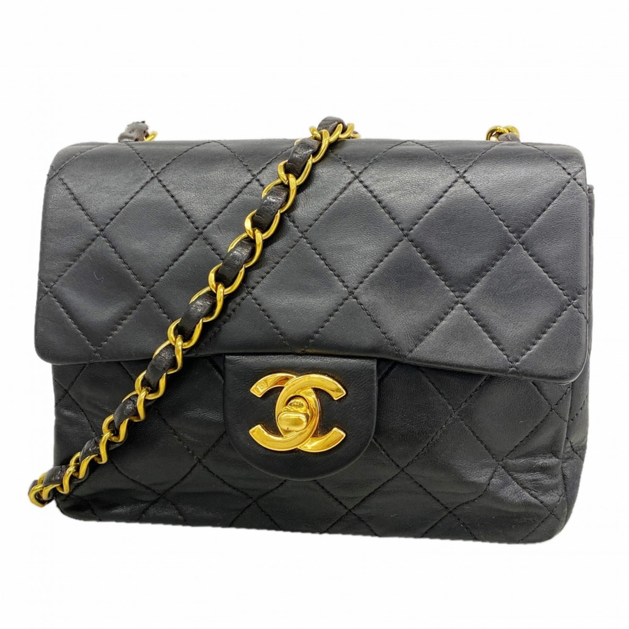 Chanel Black Leather Shoulder Bag (Pre-Owned)