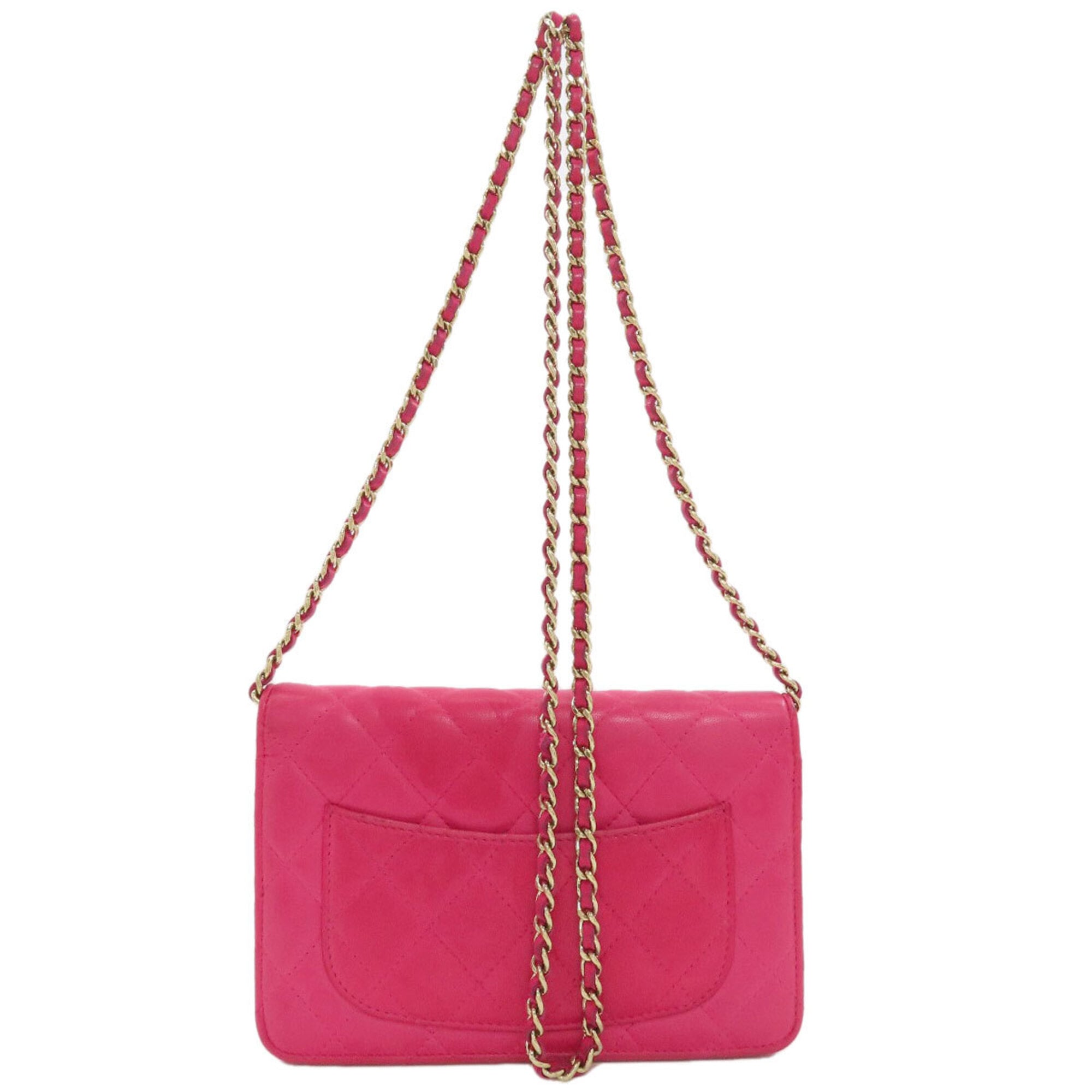 Chanel Pink Leather Shoulder Bag (Pre-Owned)