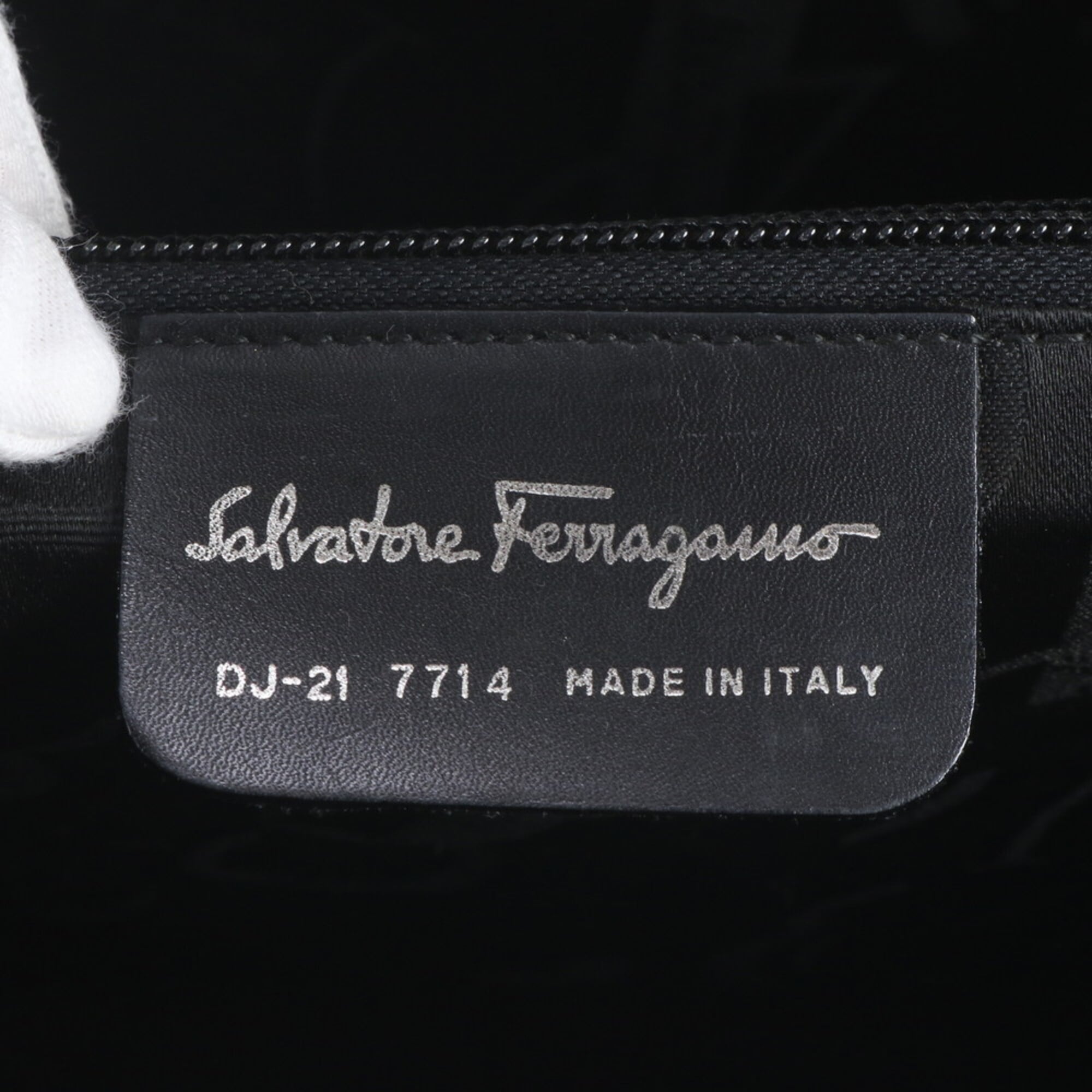 Salvatore Ferragamo Black Leather Shoulder Bag Tote Bag (Pre-Owned)