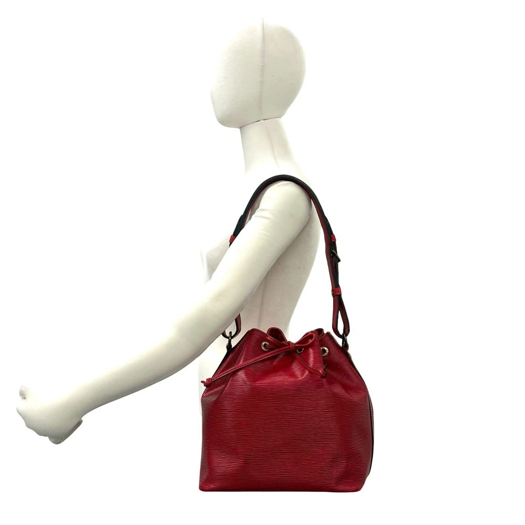 Louis Vuitton Red Color Leather Shoulder Bag (Pre-Owned)