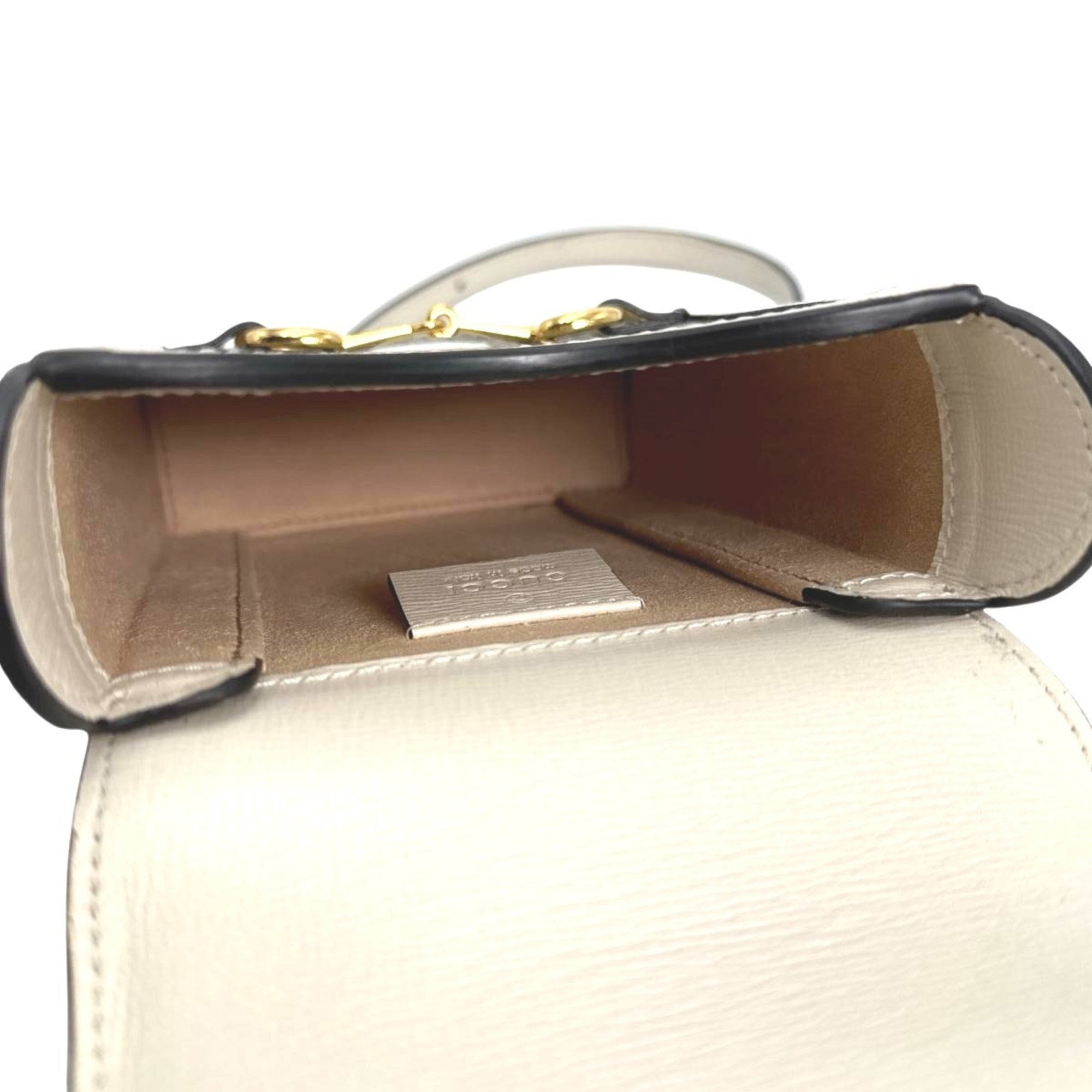 Gucci Beige Gg Canvas Shoulder Bag (Pre-Owned)
