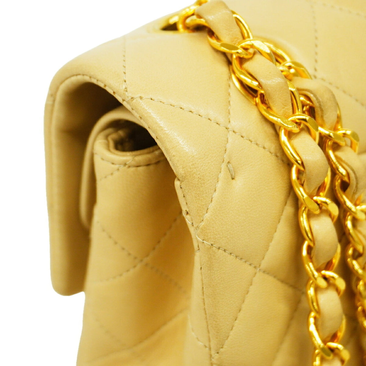 Chanel Beige Leather Shoulder Bag (Pre-Owned)