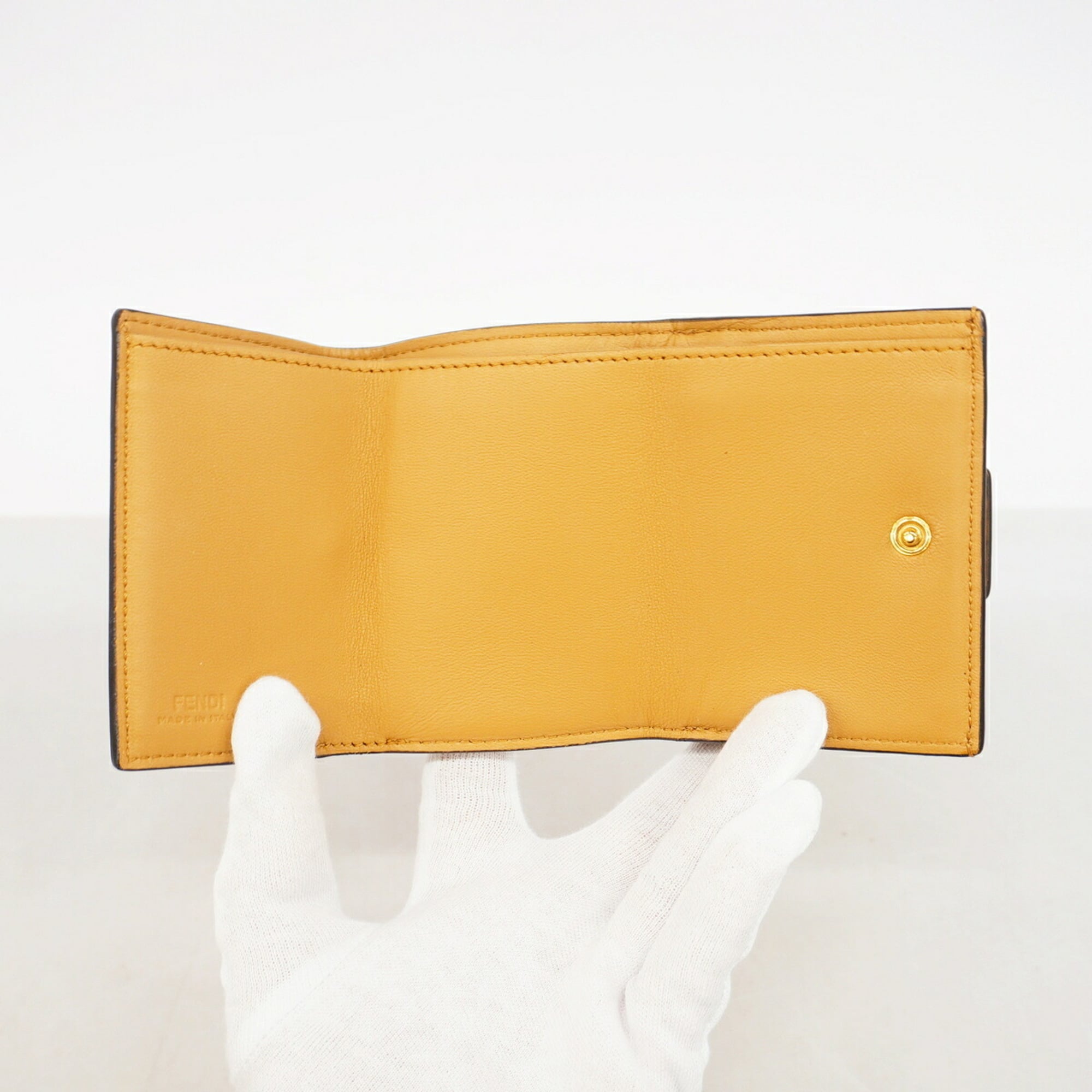 Fendi Brown Leather Wallet (Tri-Fold) (Pre-Owned)