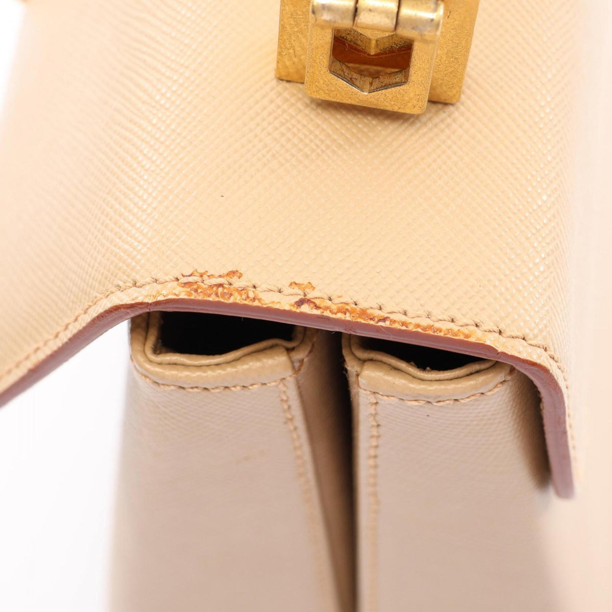 Salvatore Ferragamo Beige Leather Handbag (Pre-Owned)