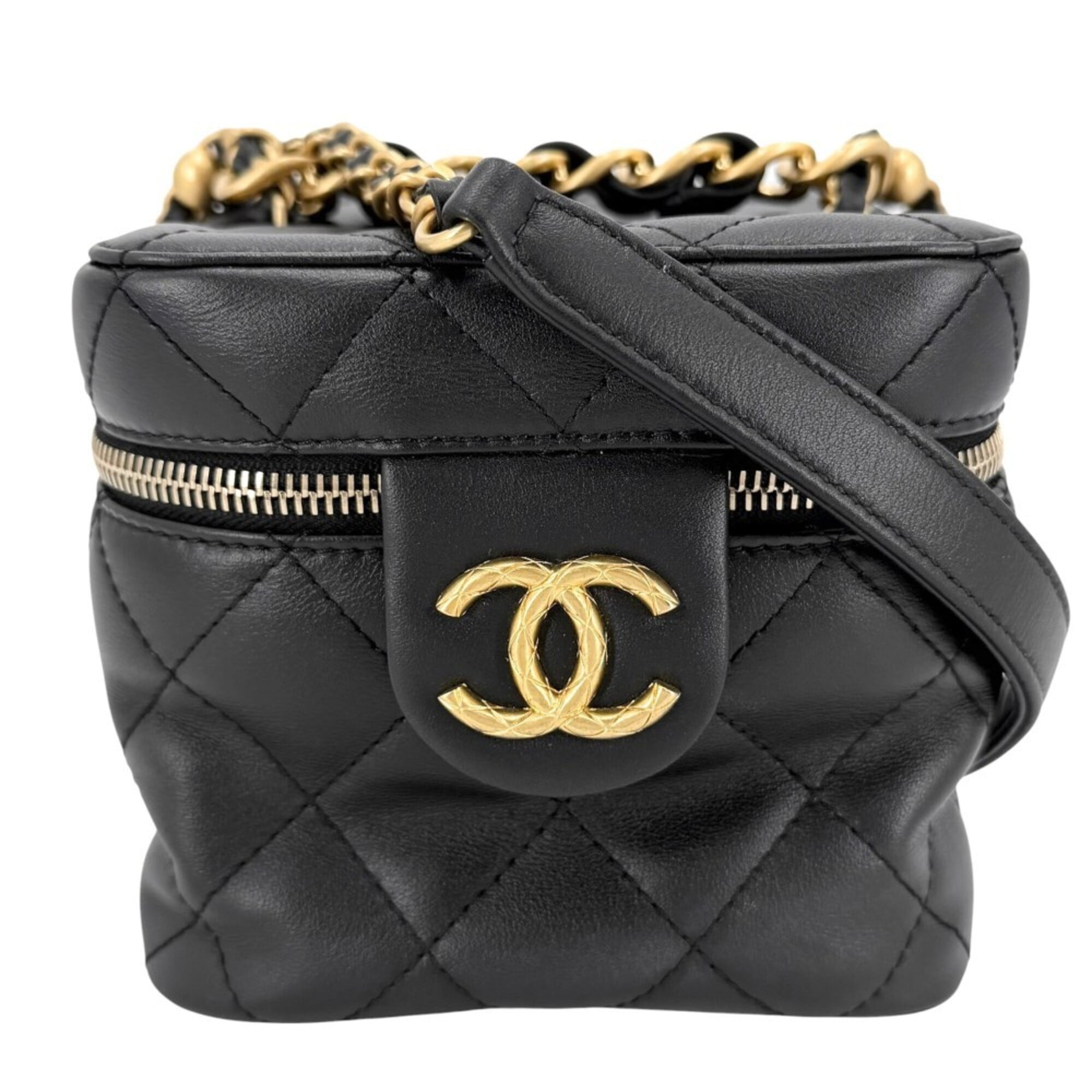 Chanel Matelasse Black Leather Handbag Shoulder Bag Vanity Bag (Pre-Owned)