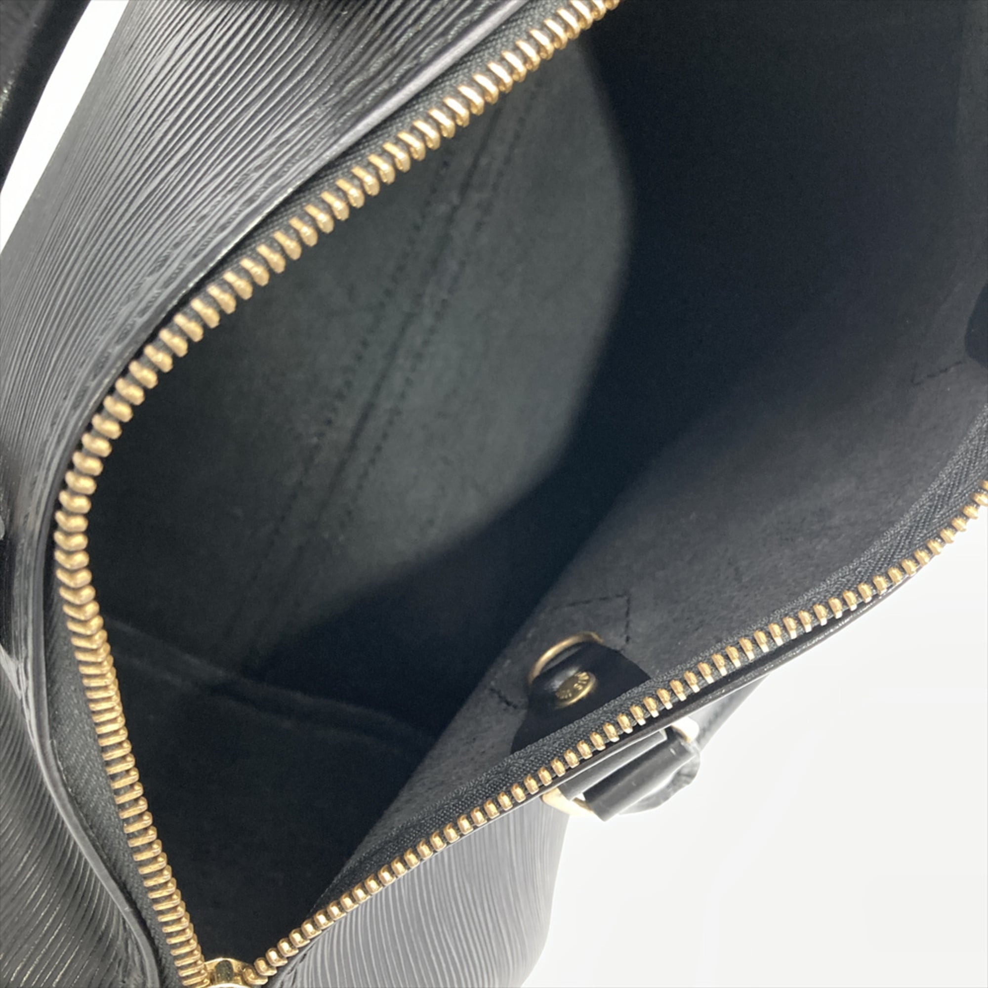 Louis Vuitton Black Noir Epi Leather Handbag (Pre-Owned)