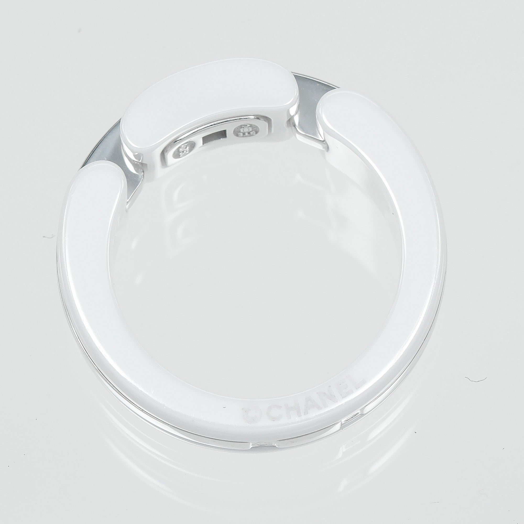 Chanel White Gold (18K) Ceramic Band Ring (Pre-Owned)