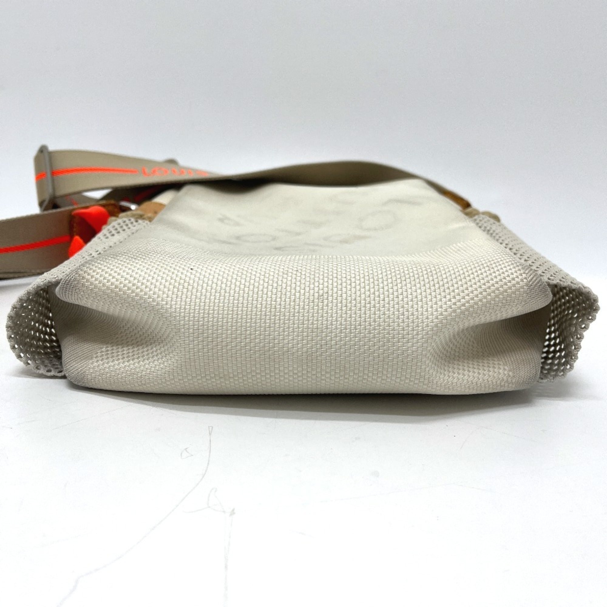 Louis Vuitton White Damier Geant Canvas Pochette Shoulder Bag (Pre-Owned)