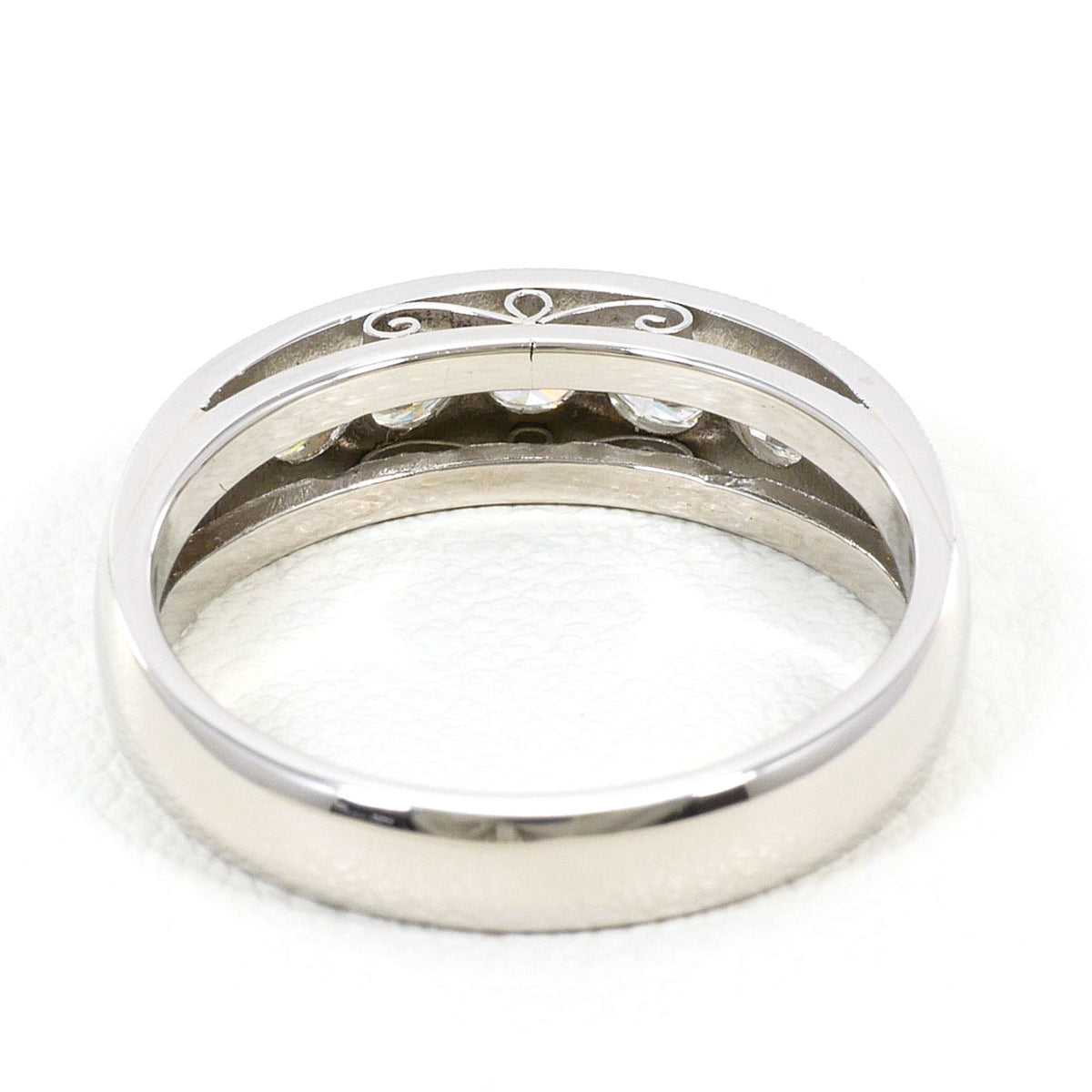 Unbranded Platinum Platinum 900 Band Ring (Pre-Owned)