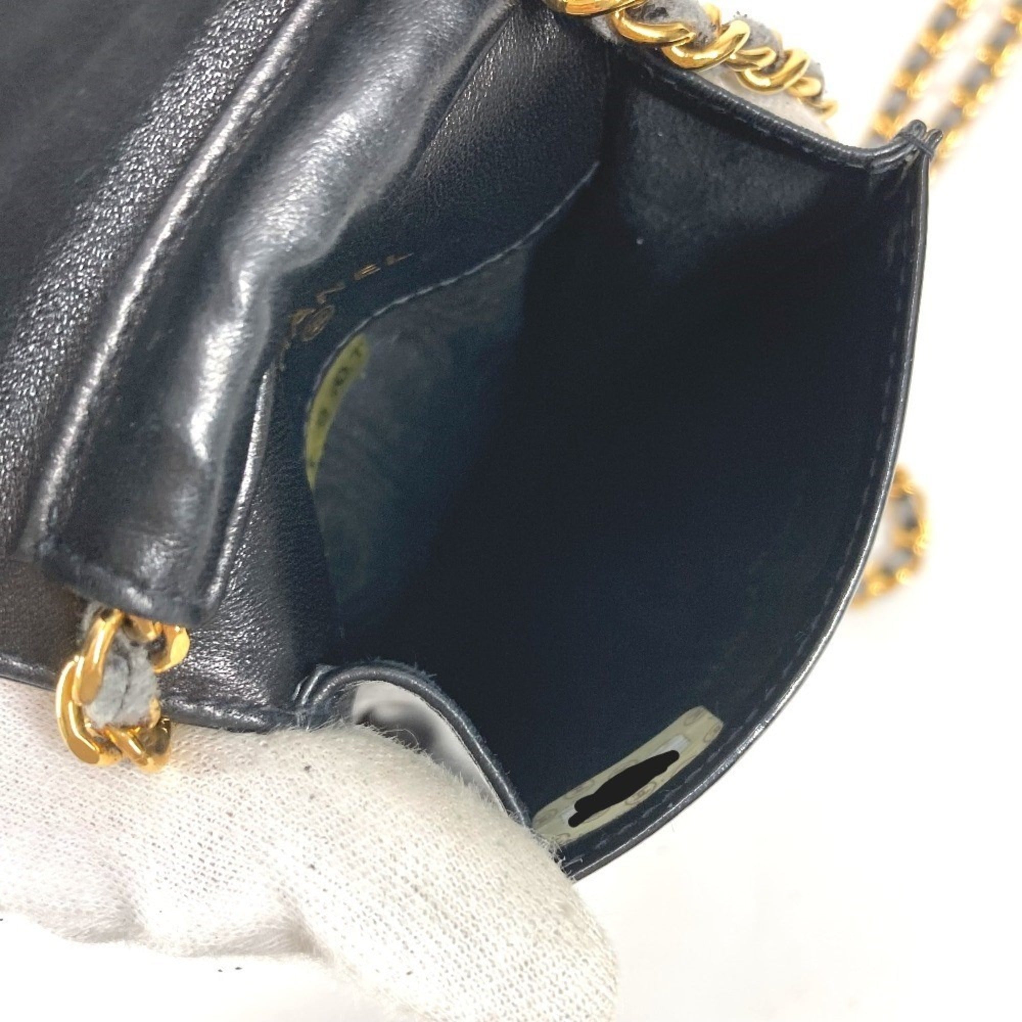 Chanel Black Leather Pochette Pouch Shoulder Bag (Pre-Owned)