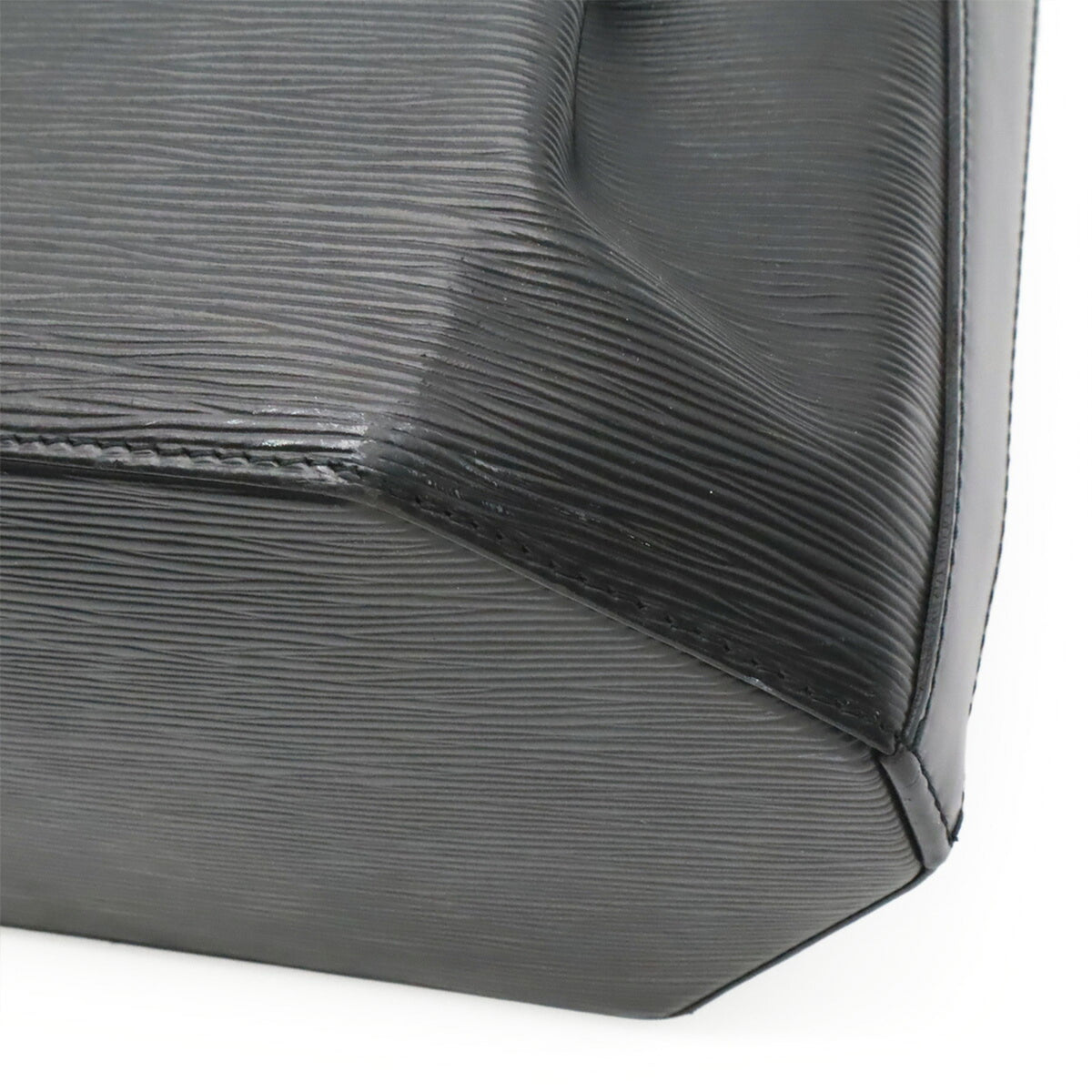 Louis Vuitton Noir Epi Leather Shoulder Bag (Pre-Owned)