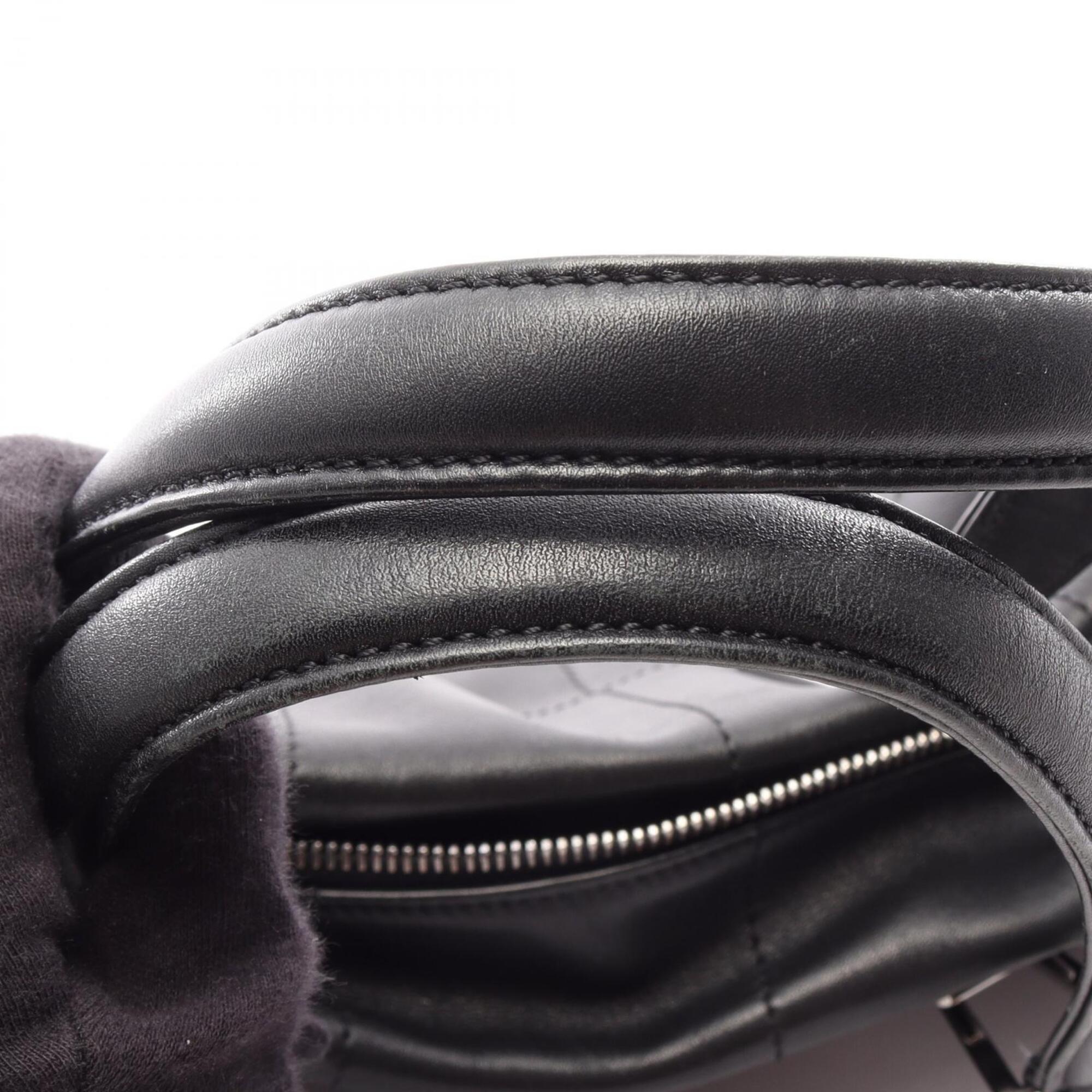 Chanel Black Leather Handbag (Pre-Owned)