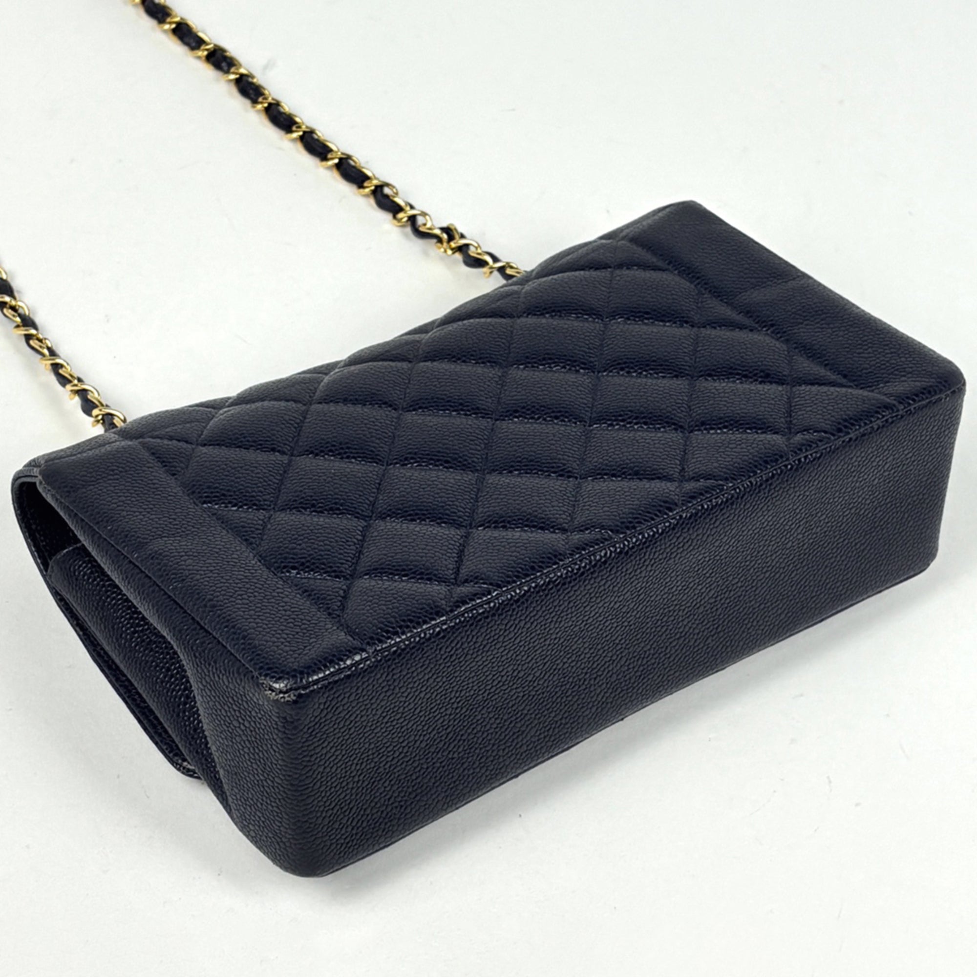 Chanel Navy Grained Calfskin Shoulder Bag (Pre-Owned)
