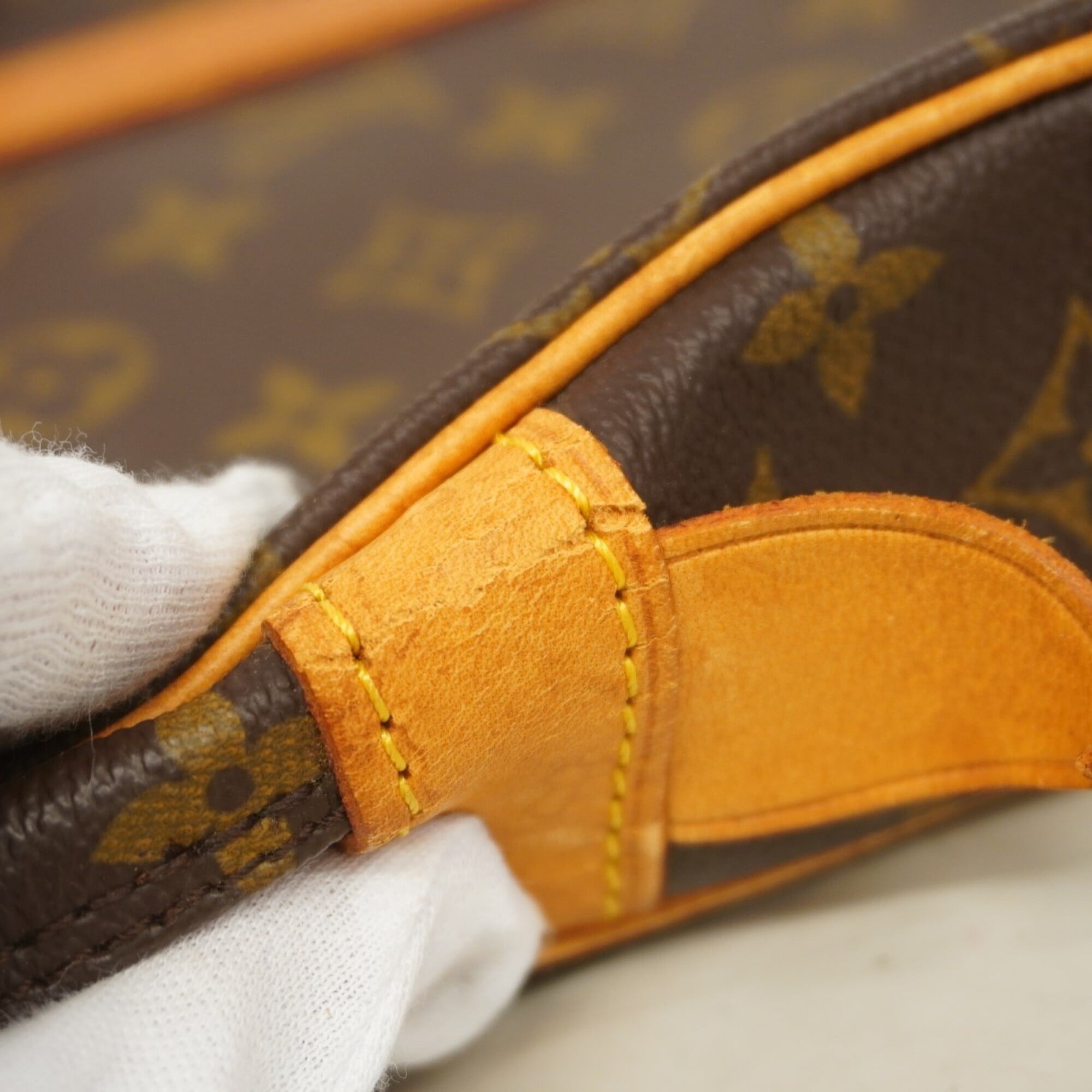 Louis Vuitton Brown Briefcase (Pre-Owned)