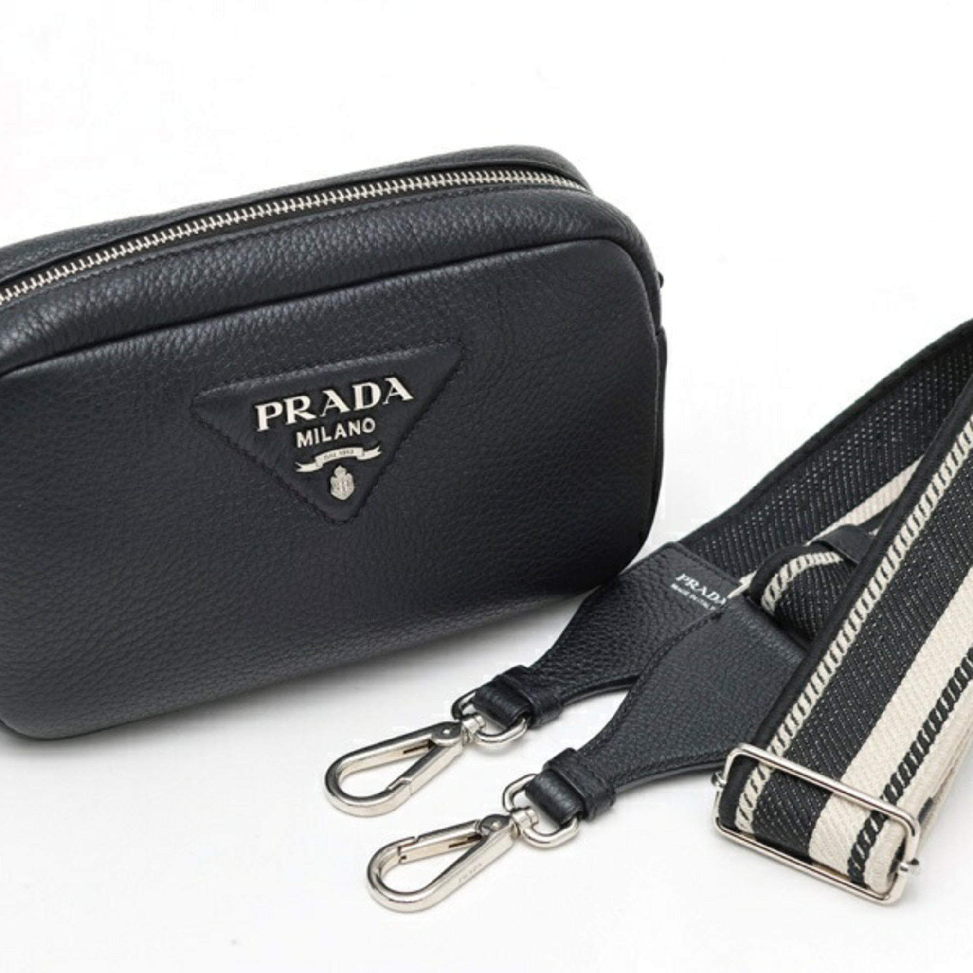 Prada Black Leather Shoulder Bag (Pre-Owned)