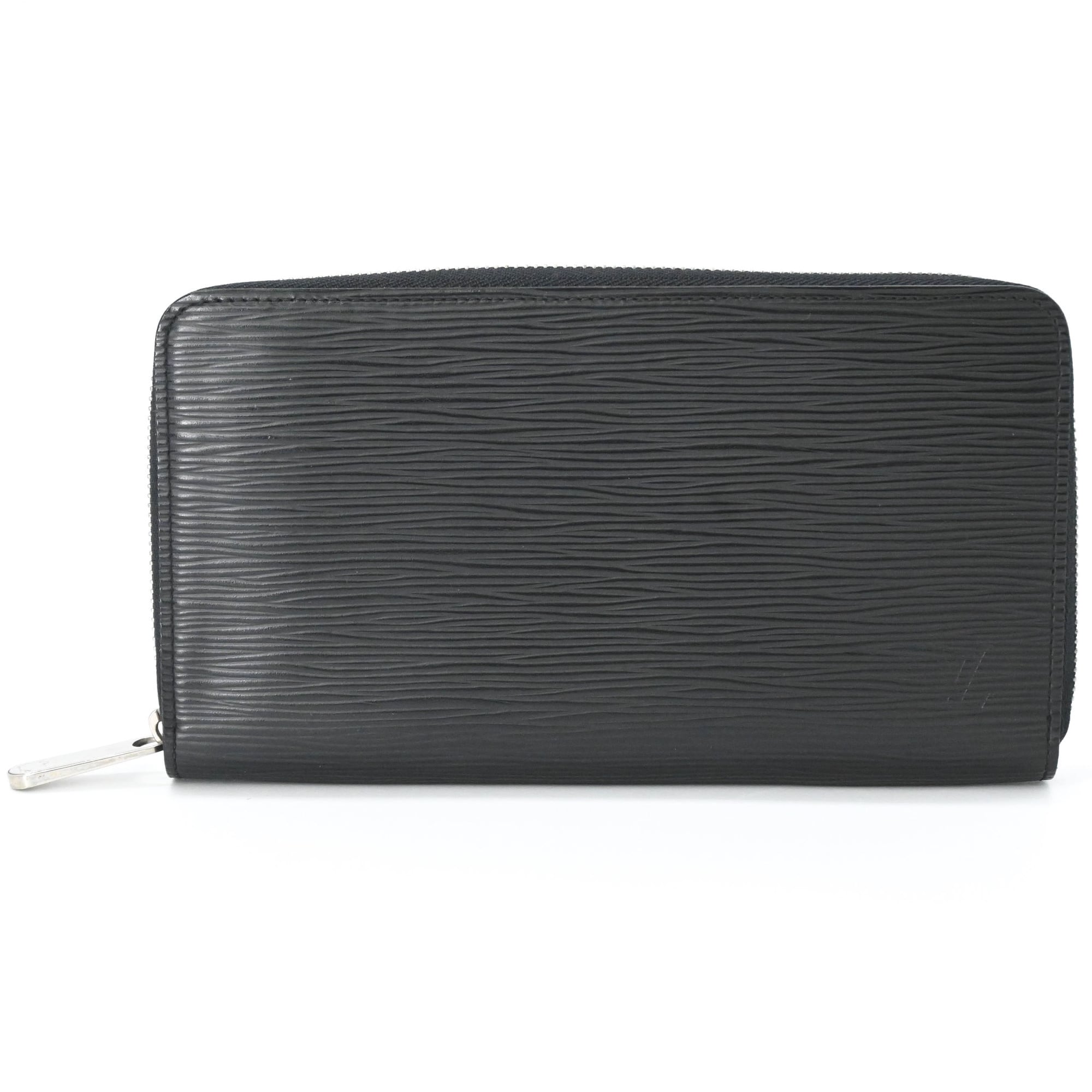 Louis Vuitton Black Epi Leather Long Wallet (Bi-Fold) (Pre-Owned)
