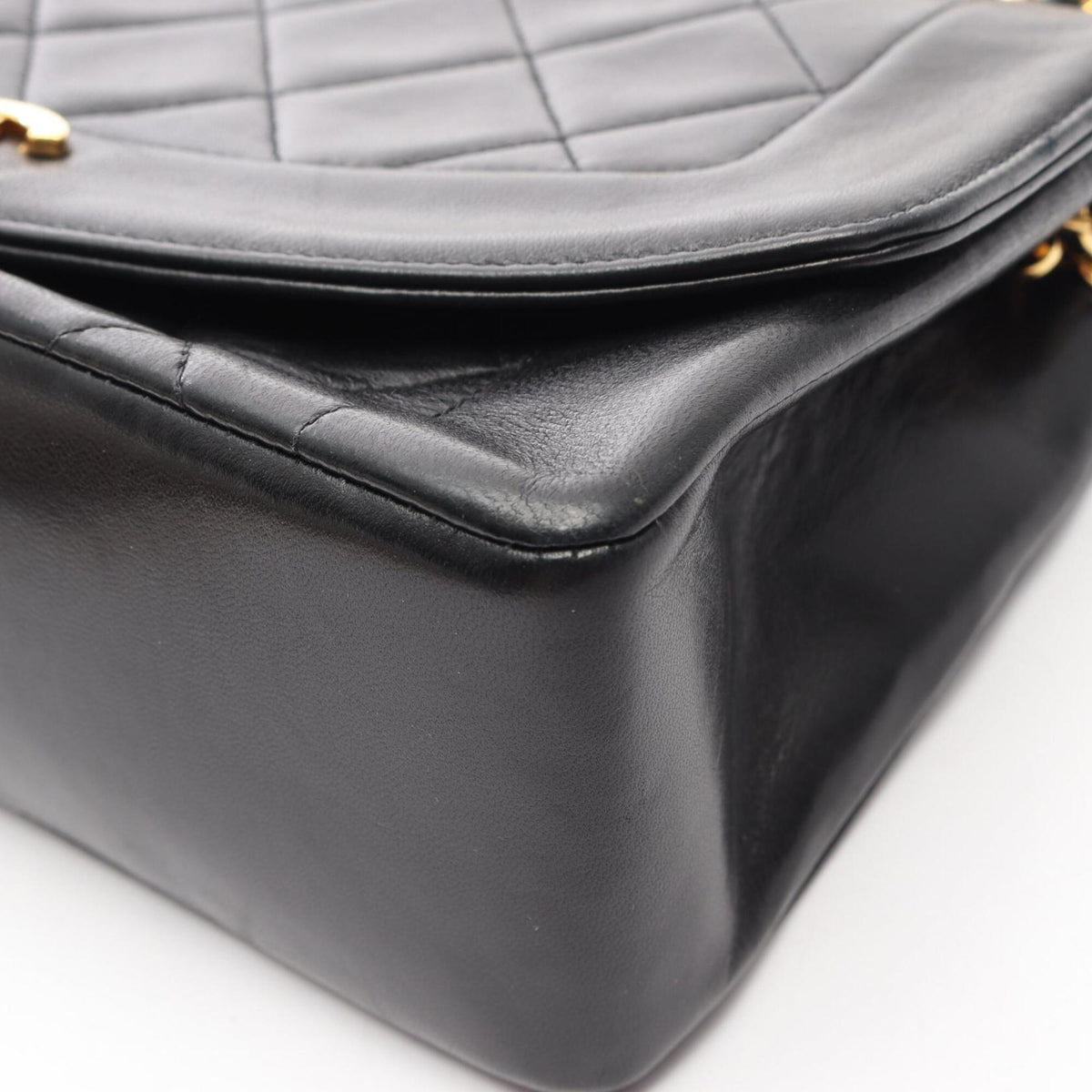 Chanel Black Leather Handbag Shoulder Bag (Pre-Owned)