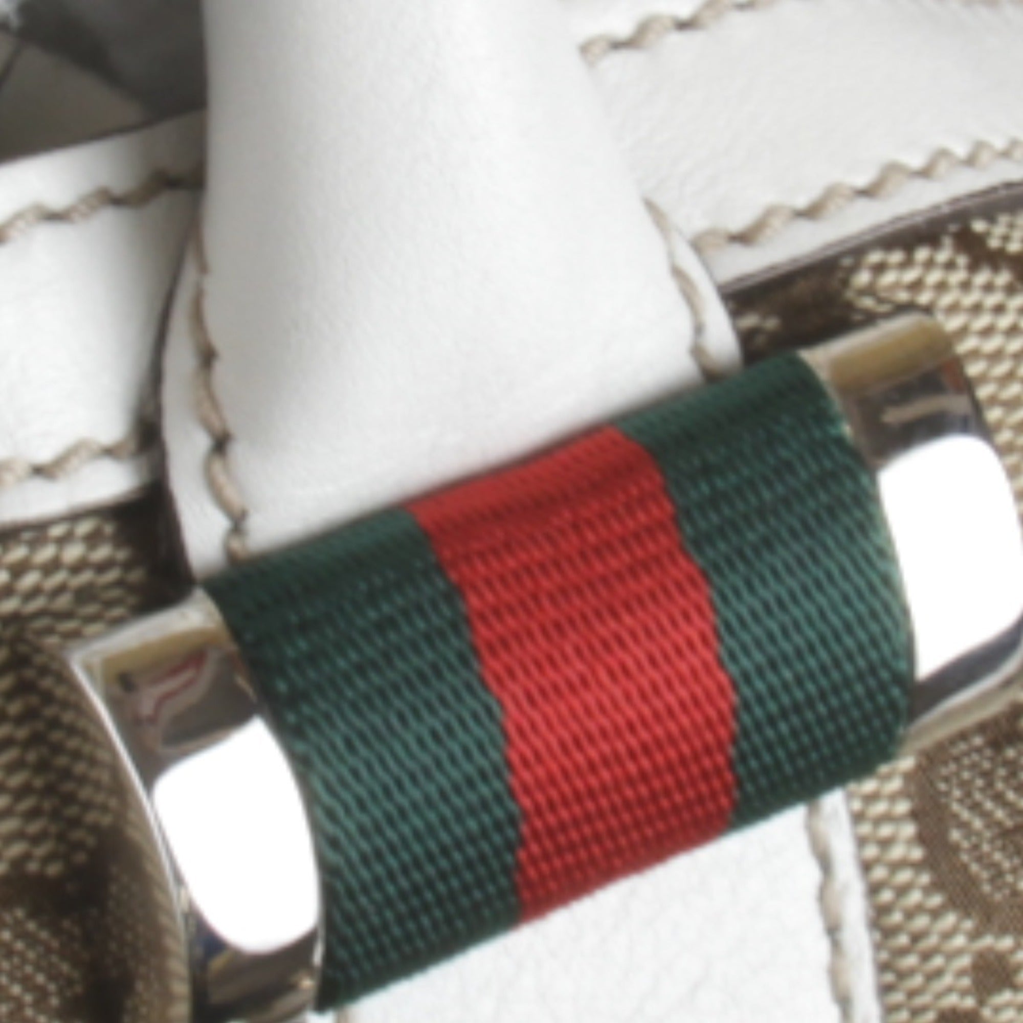Gucci Gg Canvas Beige Gg Canvas Tote Bag (Pre-Owned)