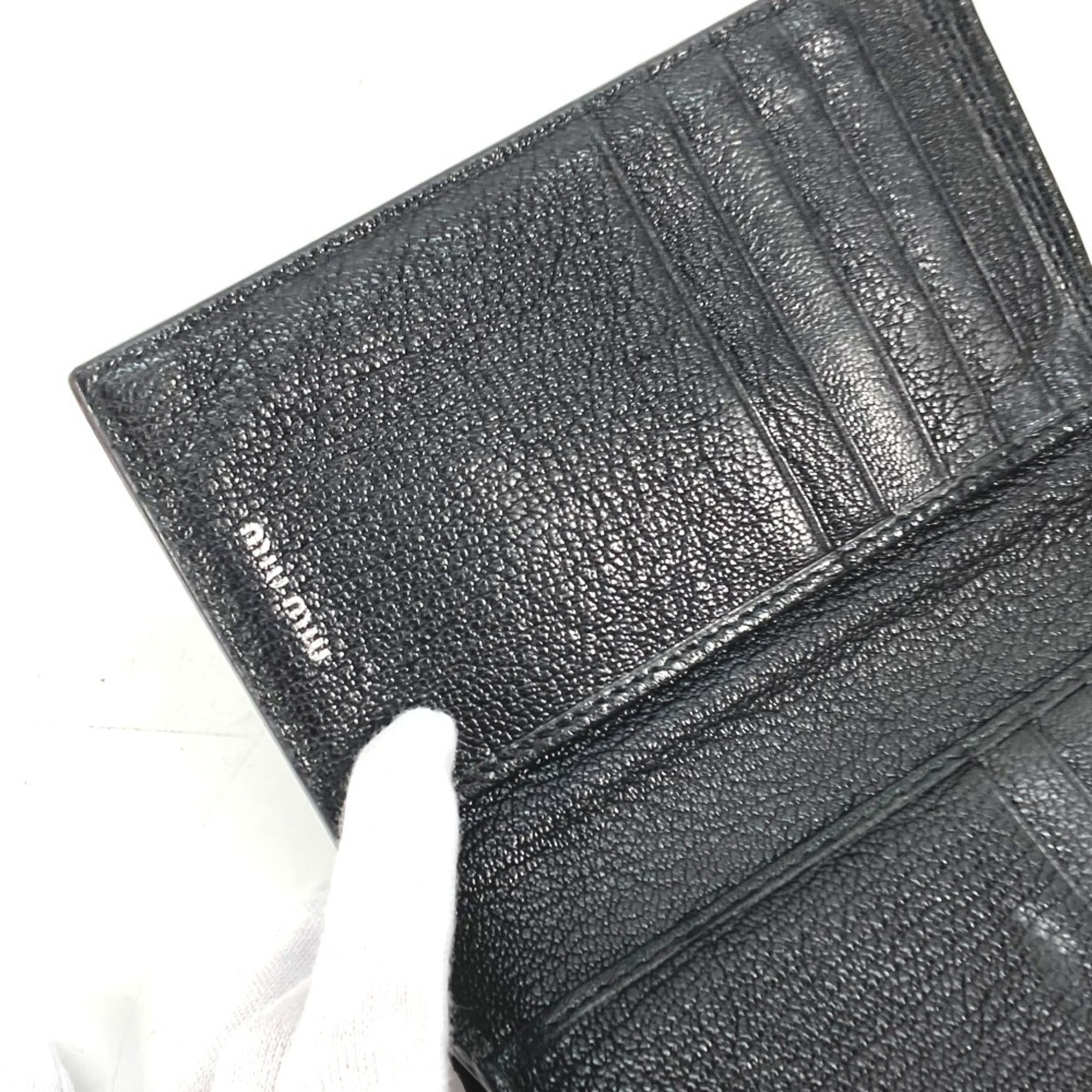 Miu Miu Black White Leather Wallet (Tri-Fold) (Pre-Owned)