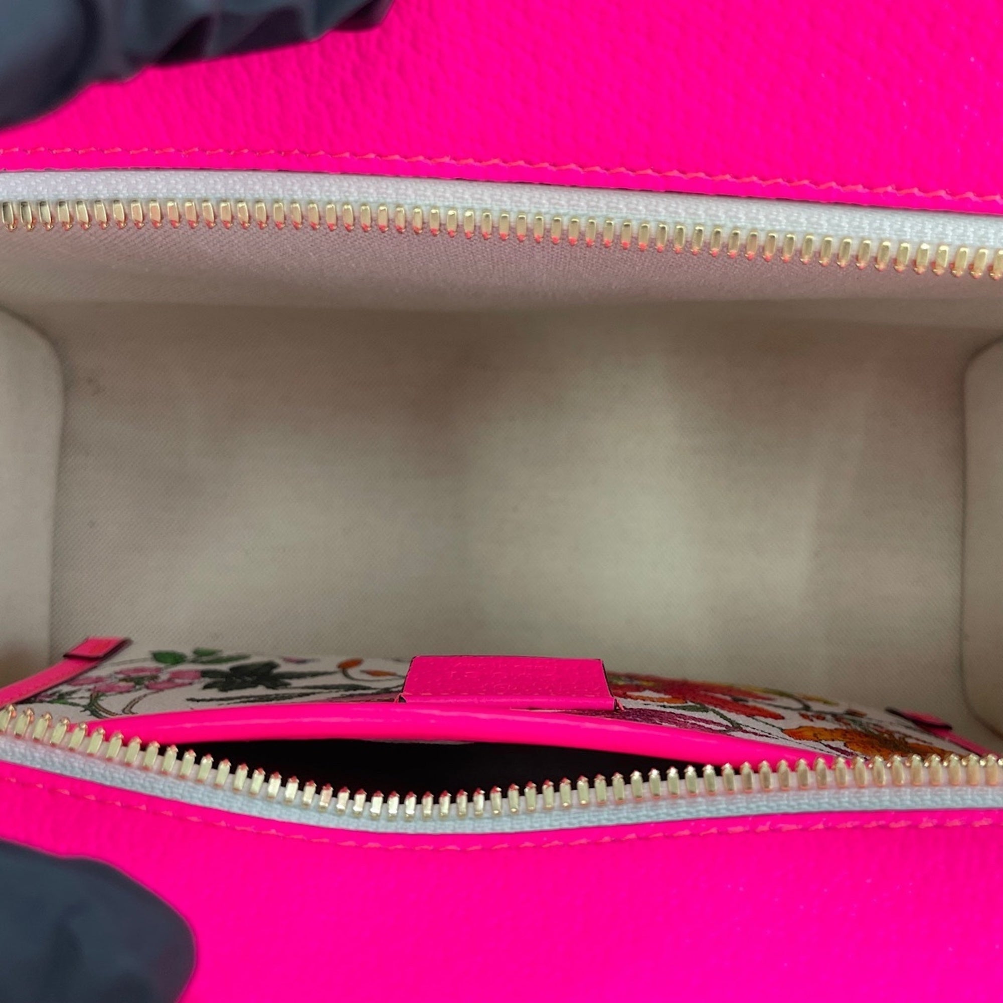 Gucci Clear Handbag (Pre-Owned)