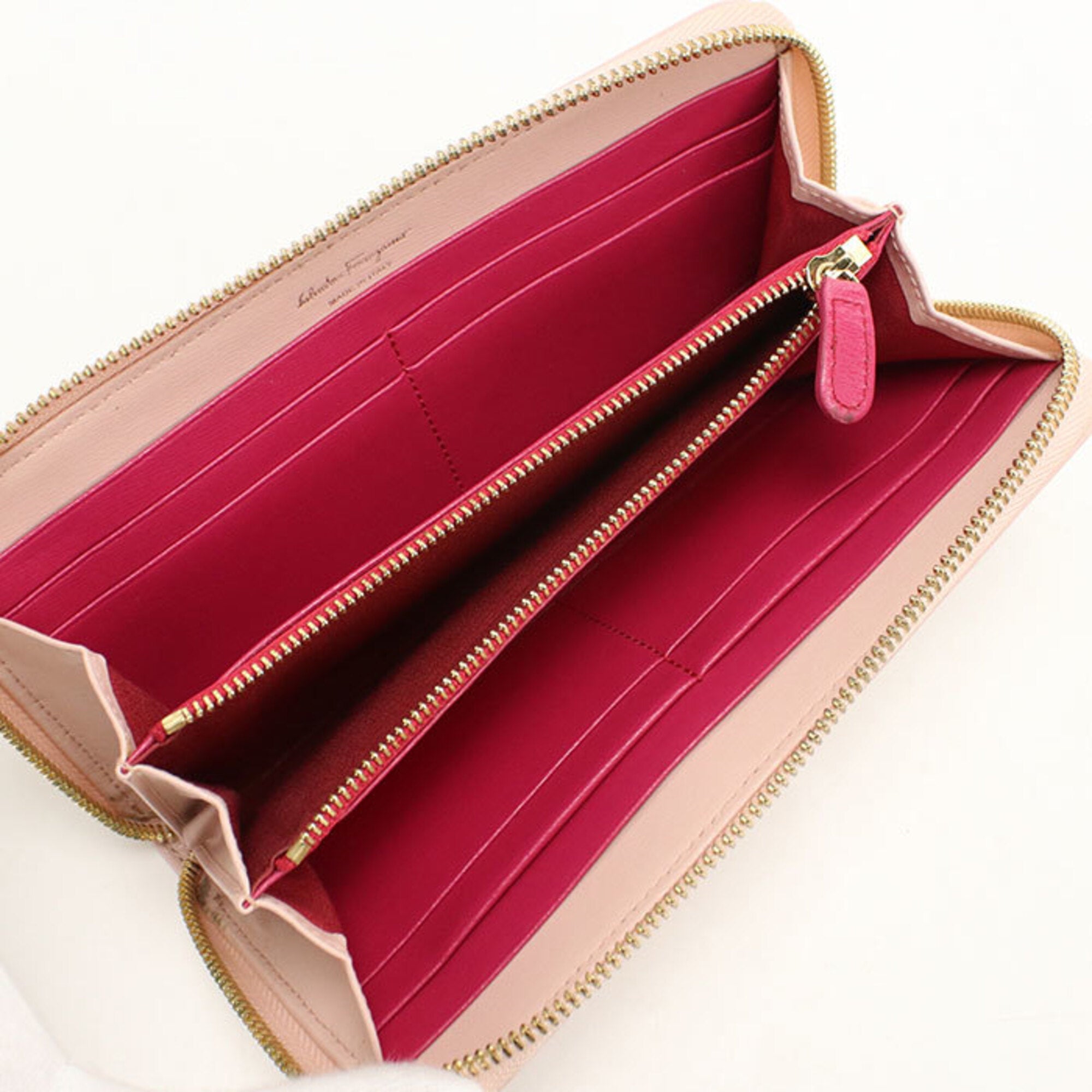 Salvatore Ferragamo Pink Leather Long Wallet (Bi-Fold) (Pre-Owned)